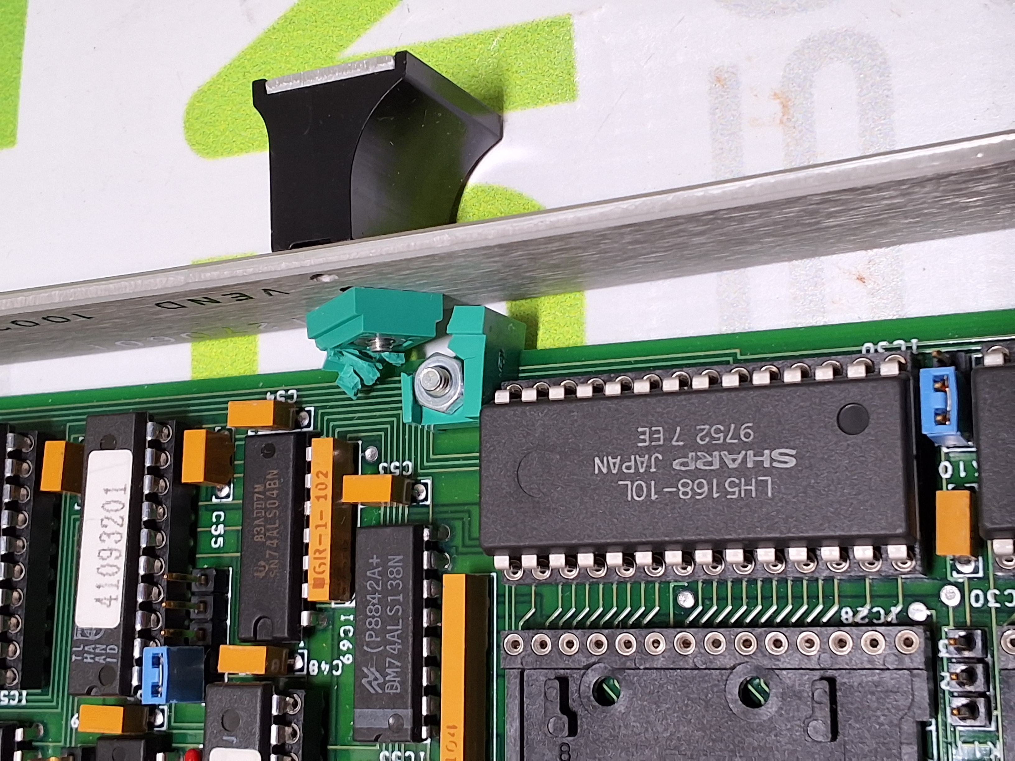 Used UNIVERSAL INSTRUMENTS VME 68K 43613504 REV B