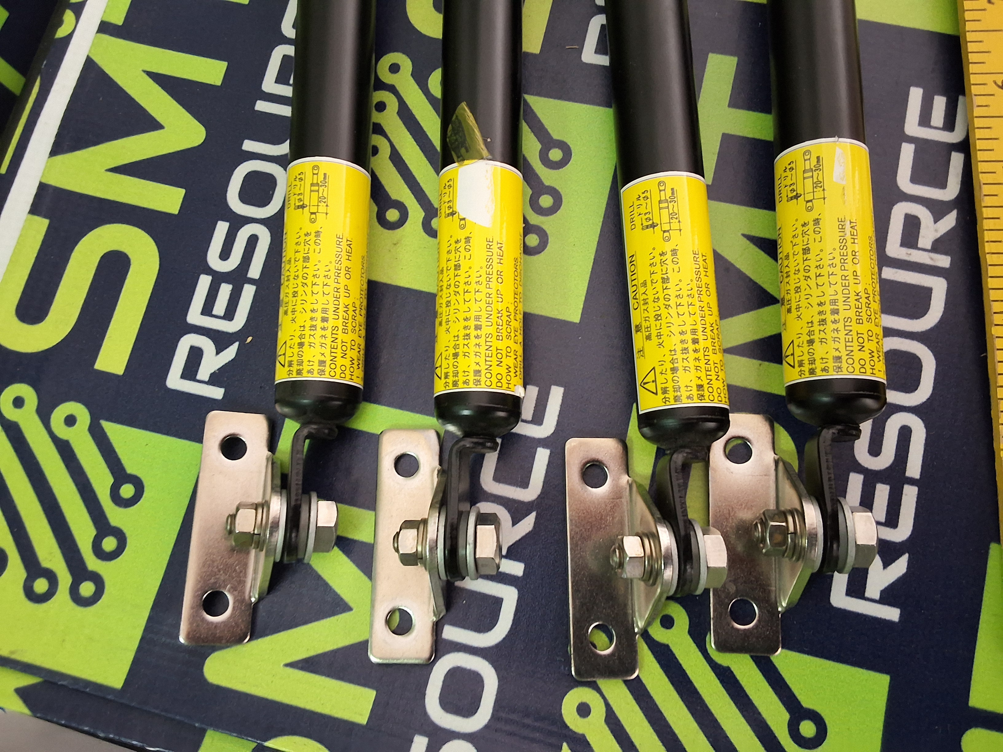 Used HITACHI 3832 GAS SPRING SHOCK / LIFT SUPPORT