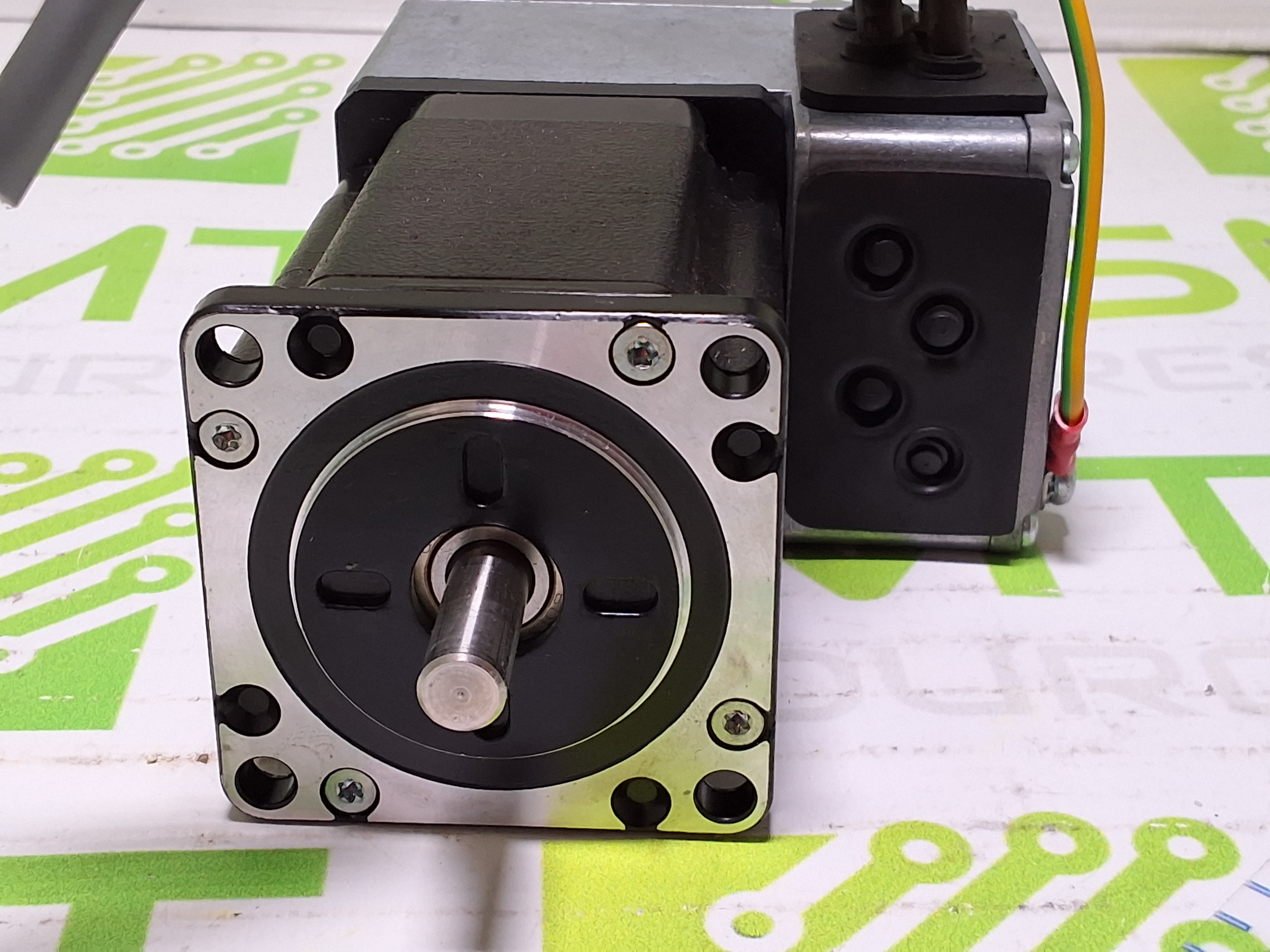 Used BERGER LAHR IFS63/2CAN-DS/---B54/O-001RPP41 SERVO MOTOR 3,5A