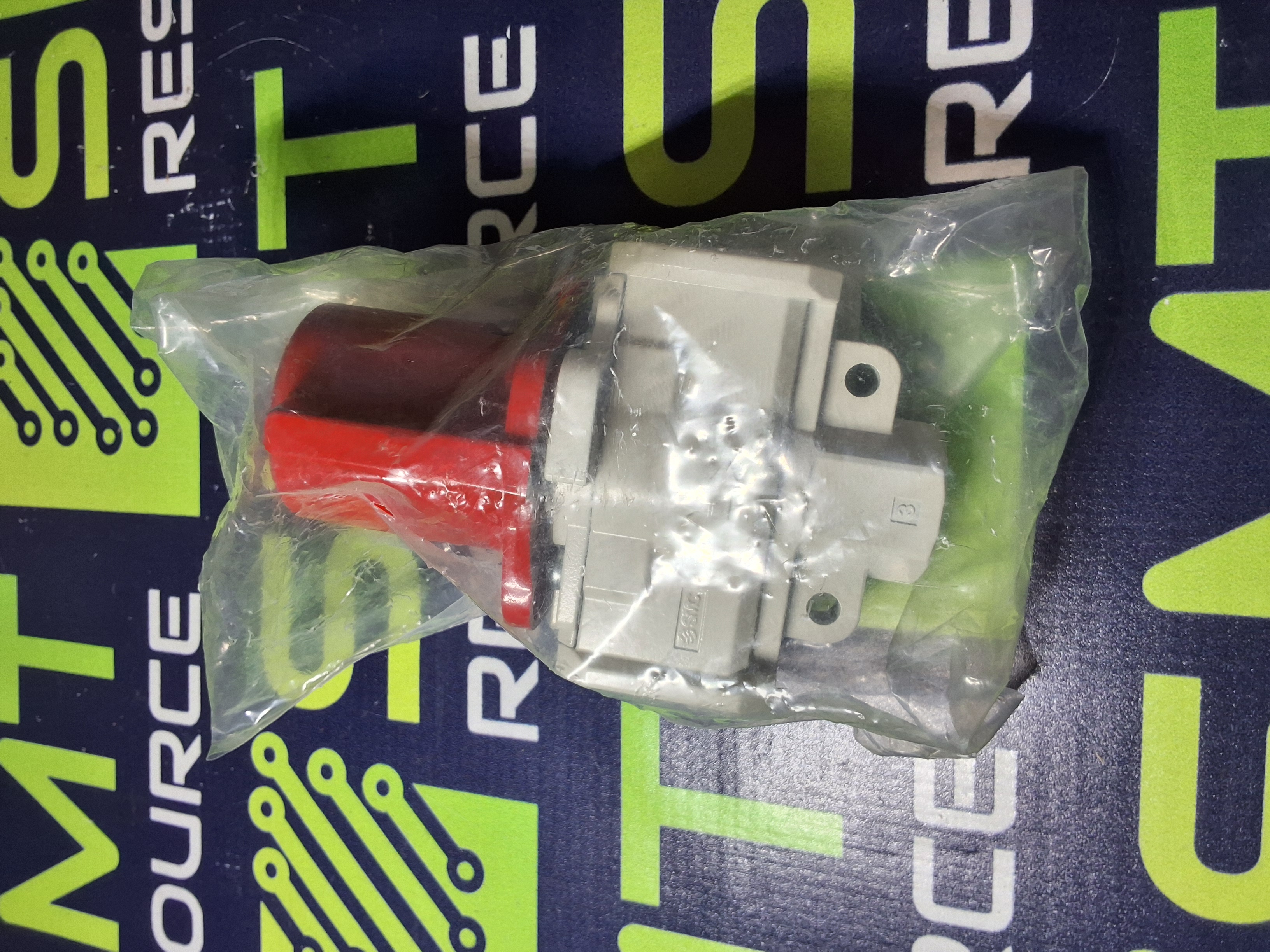 SMC VHS40-N04B-RZ PRESSURE RELIEF VALVE 3 PORT SINGLE ACTION - BRAND NEW