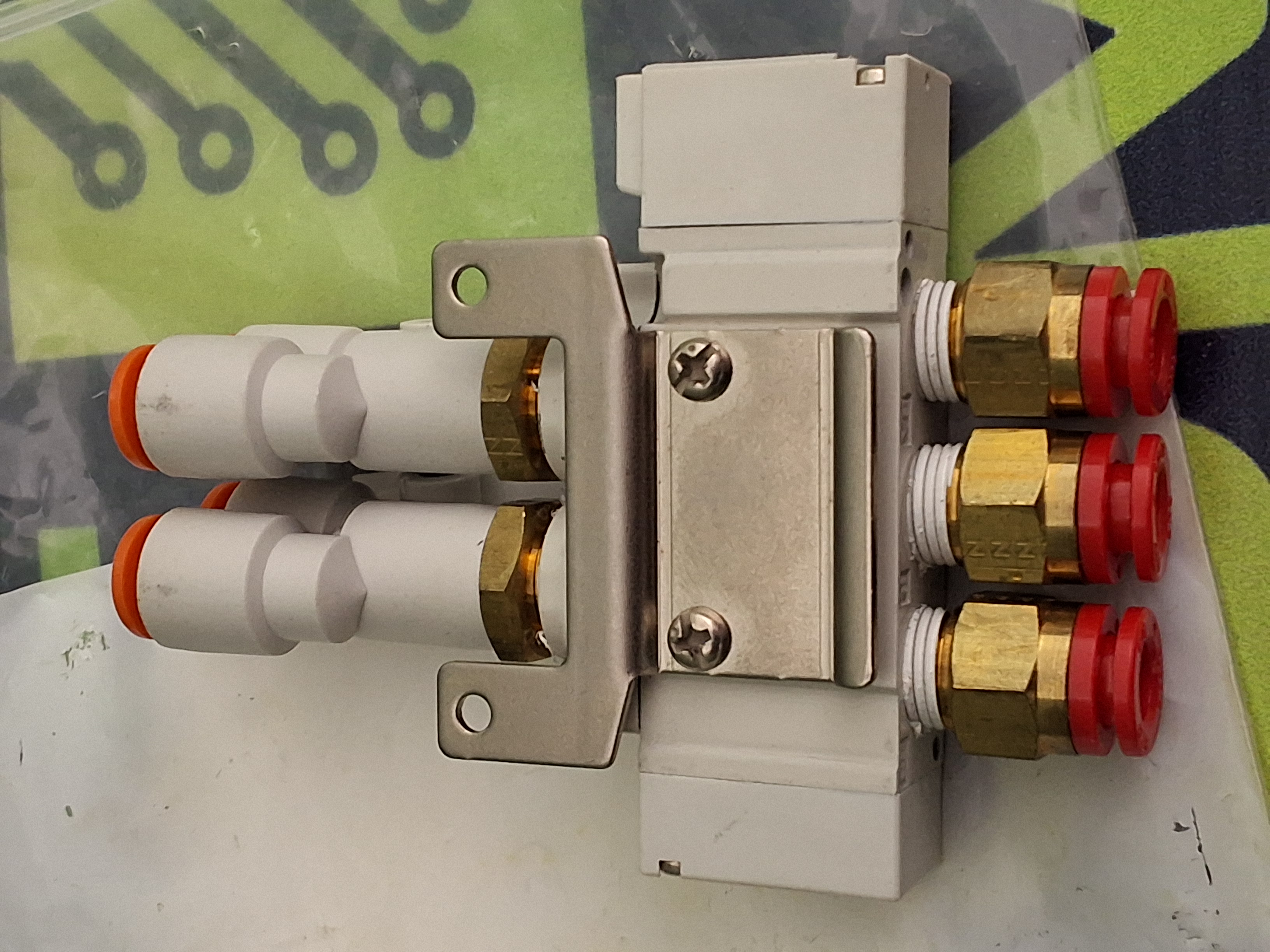 Used SMC SY5120-6HU-01T-F2 PNEUMATIC SOLENOID VALVE