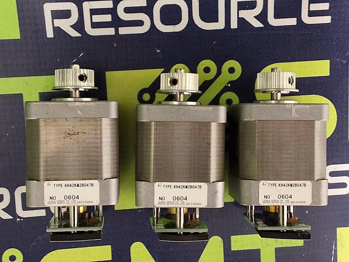 Used JAPAN SERVO CO. KH42KM2B047B 2-PHASE STEPPER MOTOR NO 0604 WITH GEARHEAD