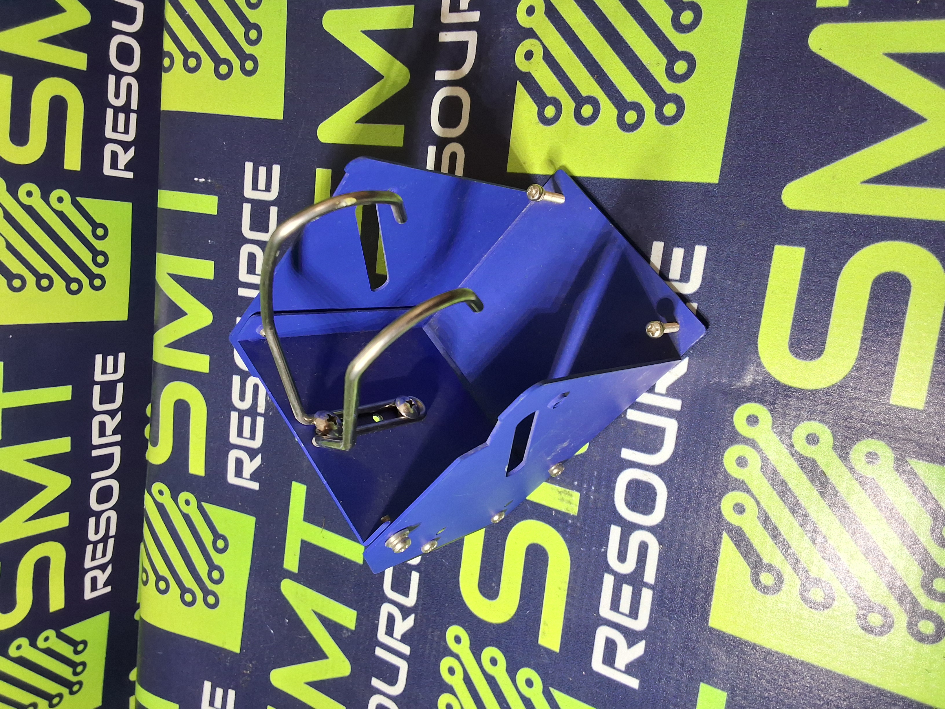 Used HAKKO SOLDERING IRON HOLDER