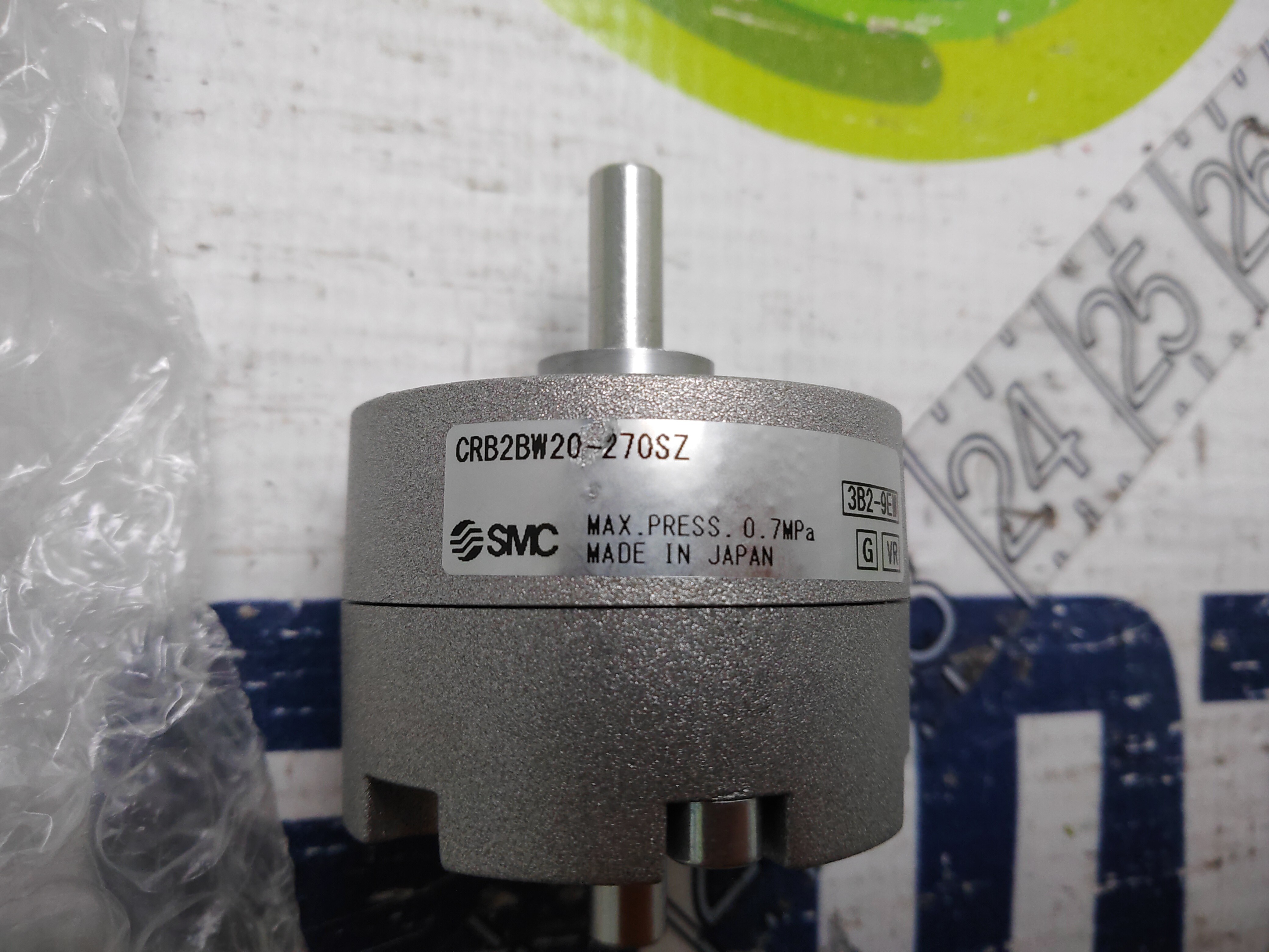 SMC CRB2BW20-270SZ ROTATING CYLINDER