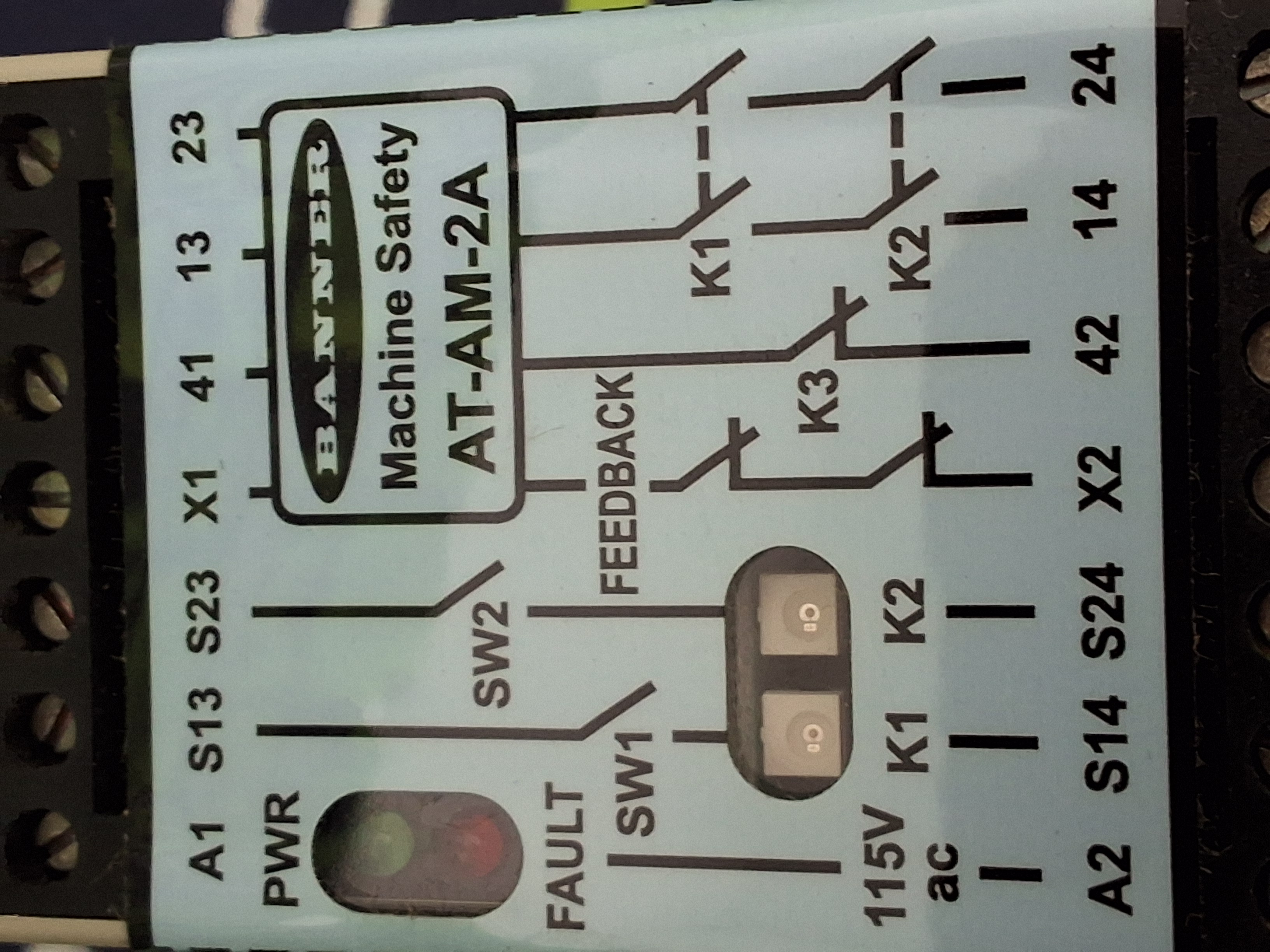 Used BANNER AT-AM-2A SAFETY RELAY MODULE