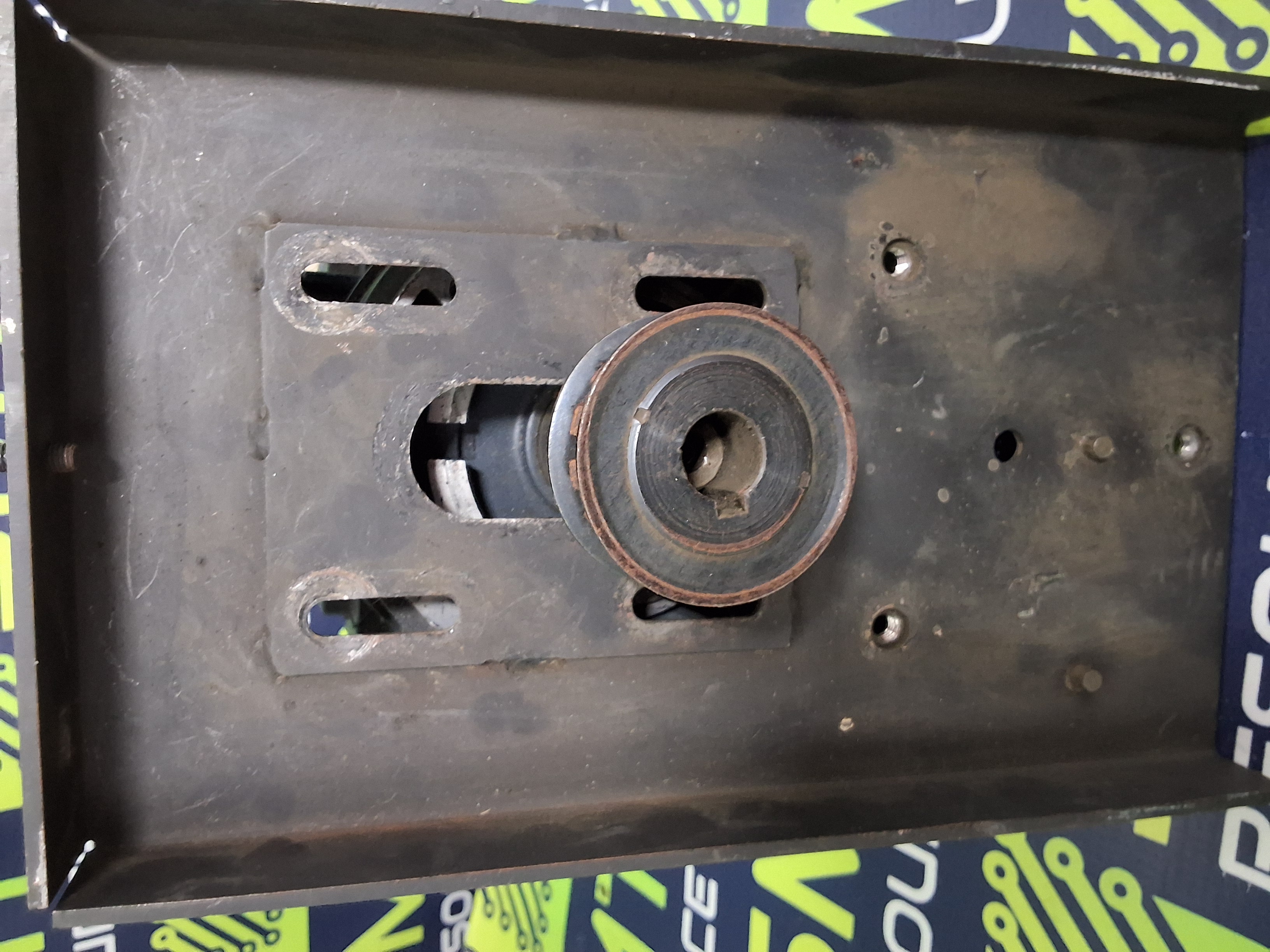 Used LEESON C71T17FZ38A / 192152.00 IEC METRIC MOTOR 60/50Hz