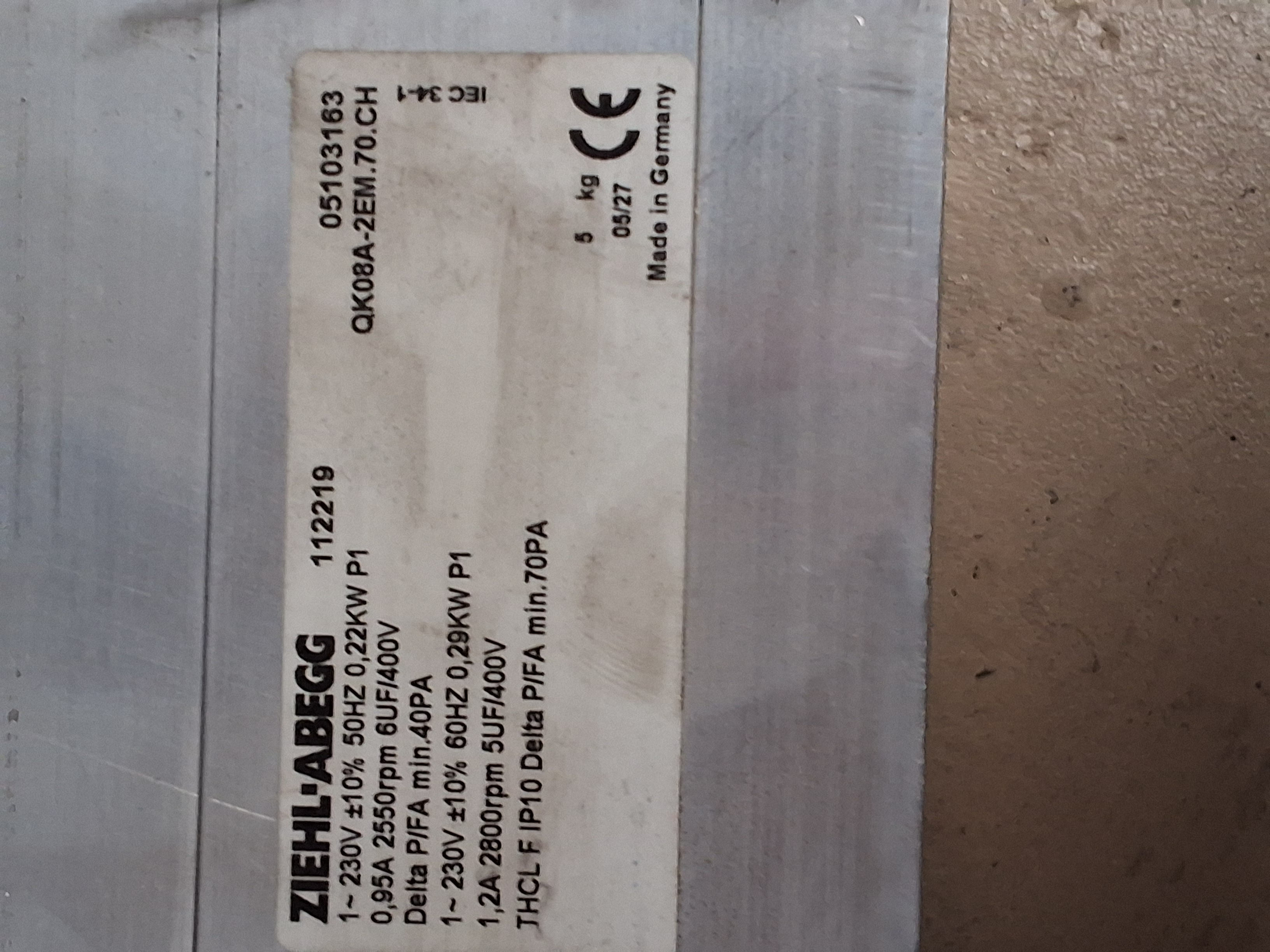 Used ZIEHL-ABEGG QK08A-2EM.70.CH OVEN VENTILATION BLOWER / COOLING FAN