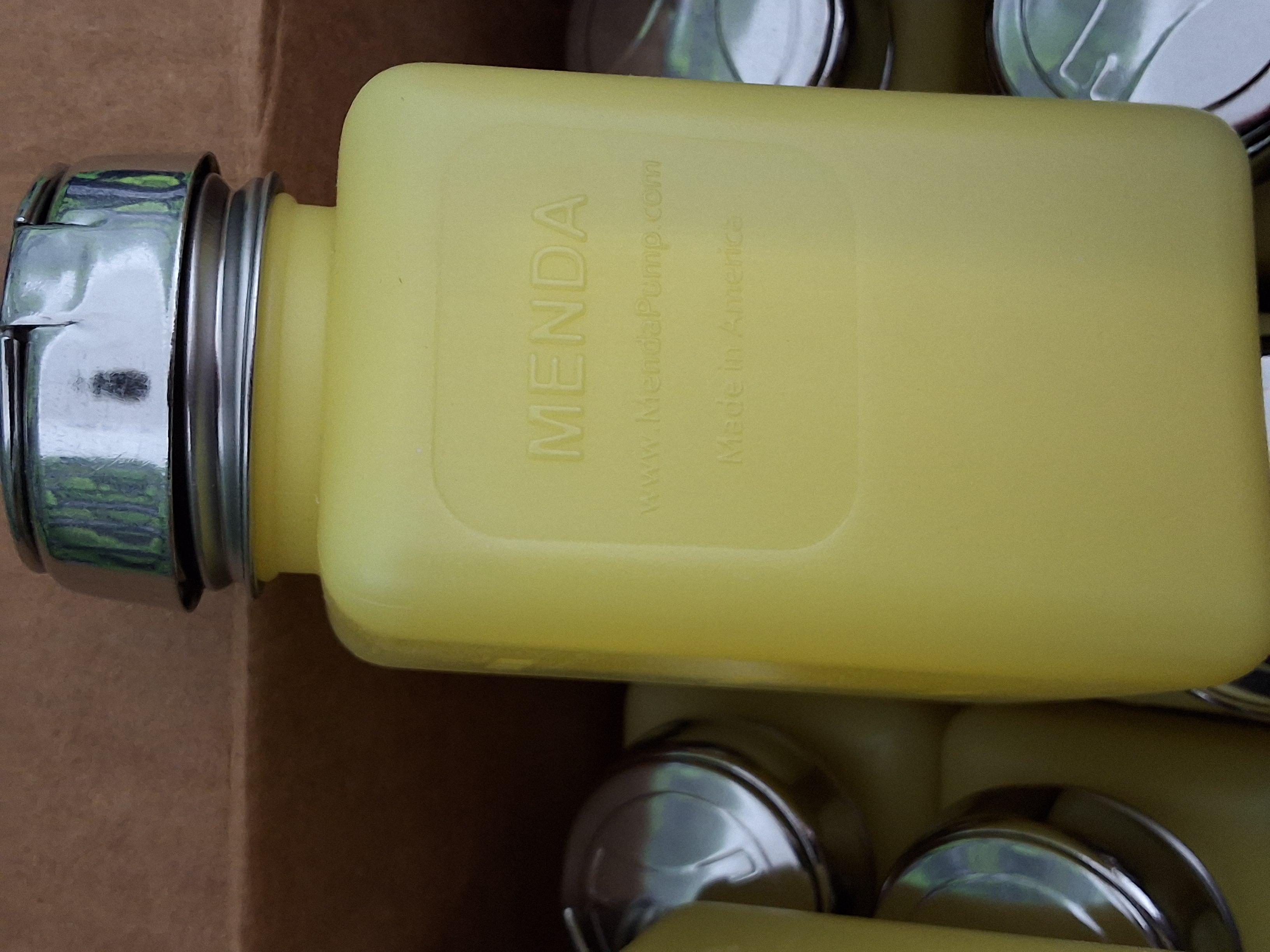 Used MENDA 6oz ONE-TOUCH LIQUID DISPENSER PUMP - BRAND NEW