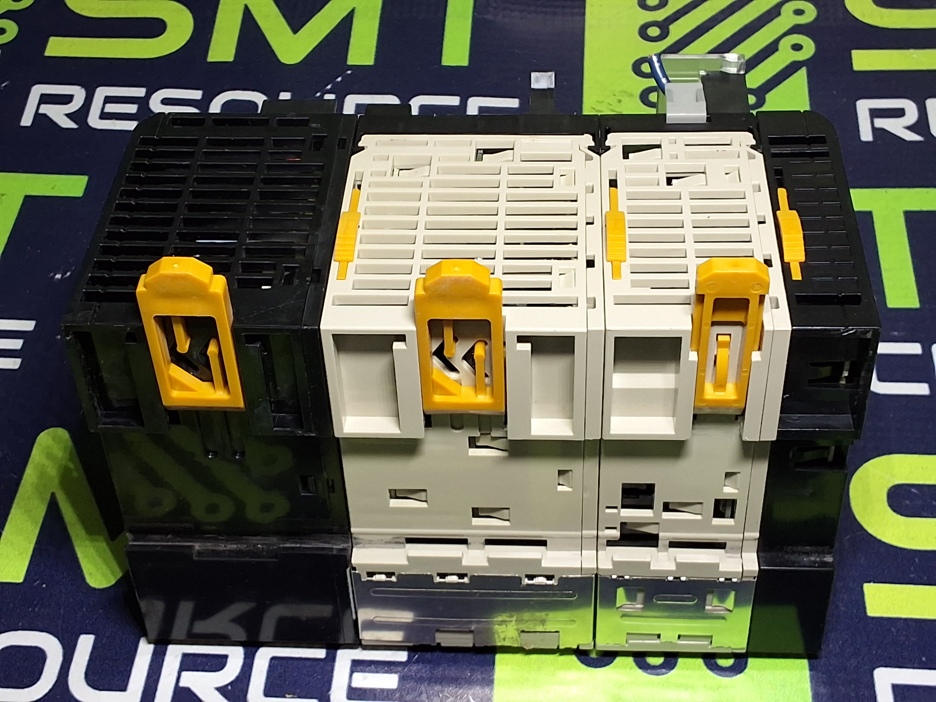 Used OMRON SYSMAC CJ1M CPU22 PLC WITH OMRON CJ1W-PA202 POWER SUPPLY