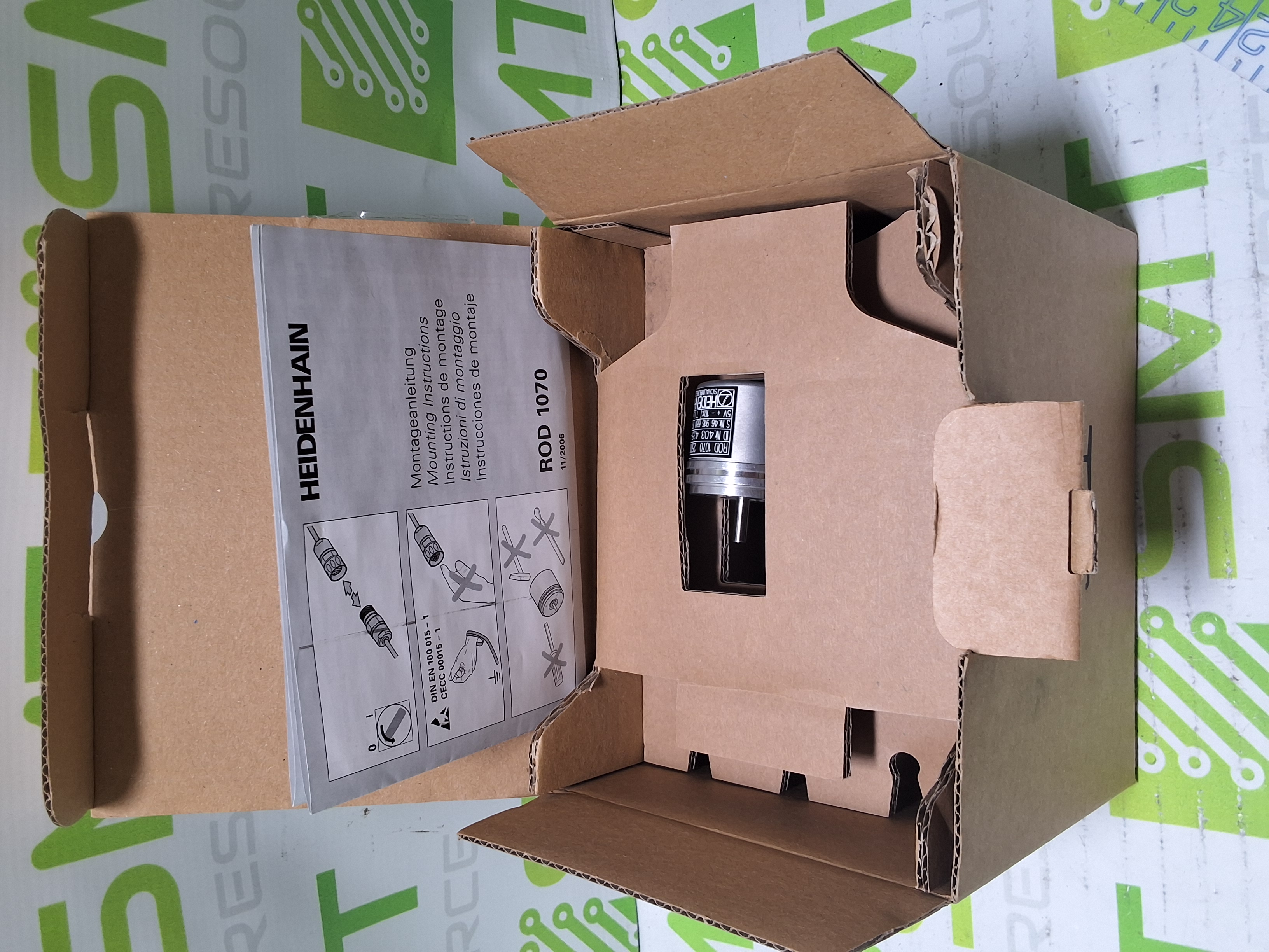 HEIDENHAIN ROD 1070 2500 ROTARY ENCODER - NEW IN BOX