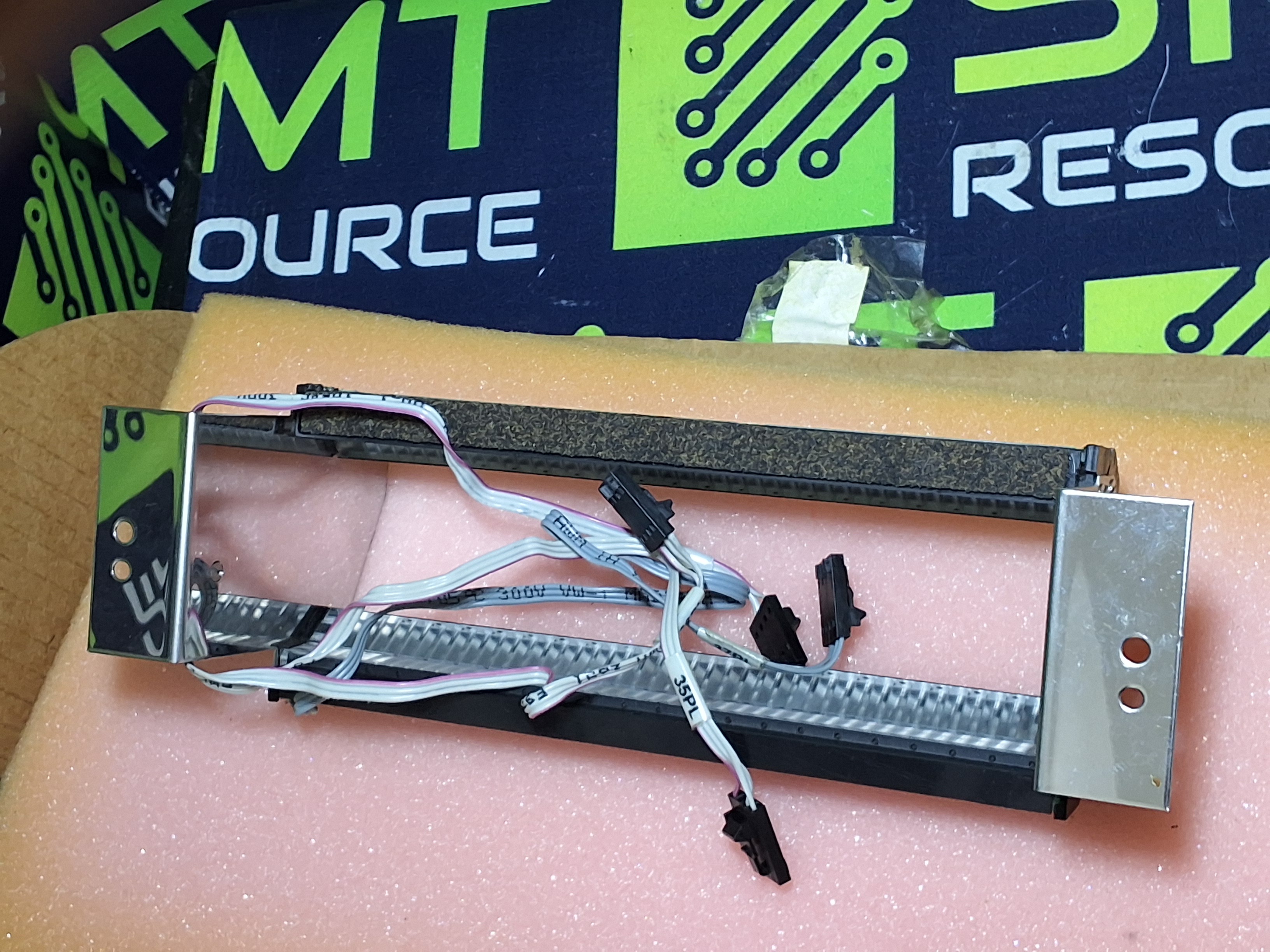 Used UNIVERSAL INSTRUMENTS 48845502 BIN X CAMERA LIGHTING ASSEMBLY 48845402 48845702 48845602