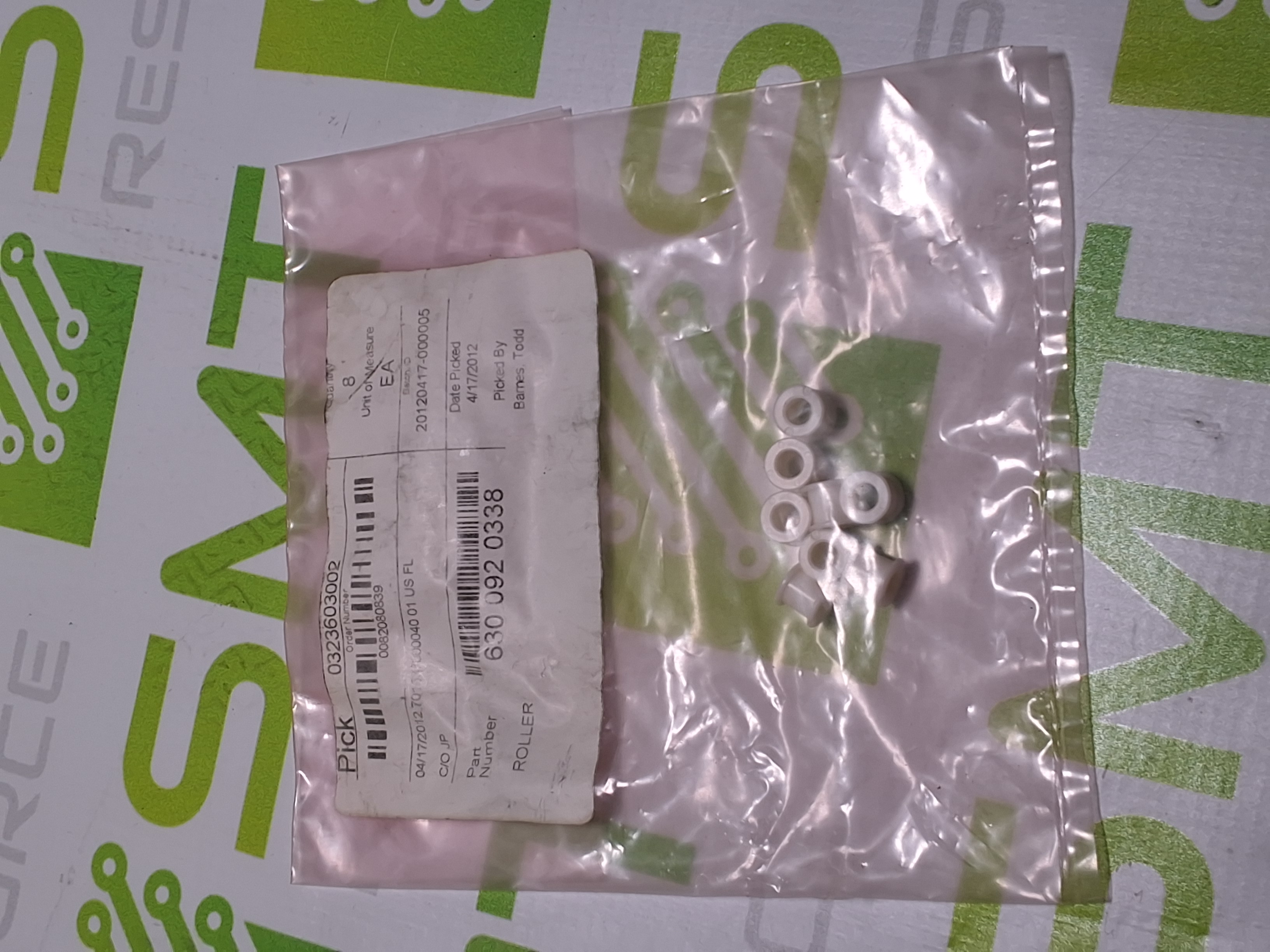 UNIVERSAL INSTRUMENTS 6300920338 ROLLER - LOT OF 8 - NEW