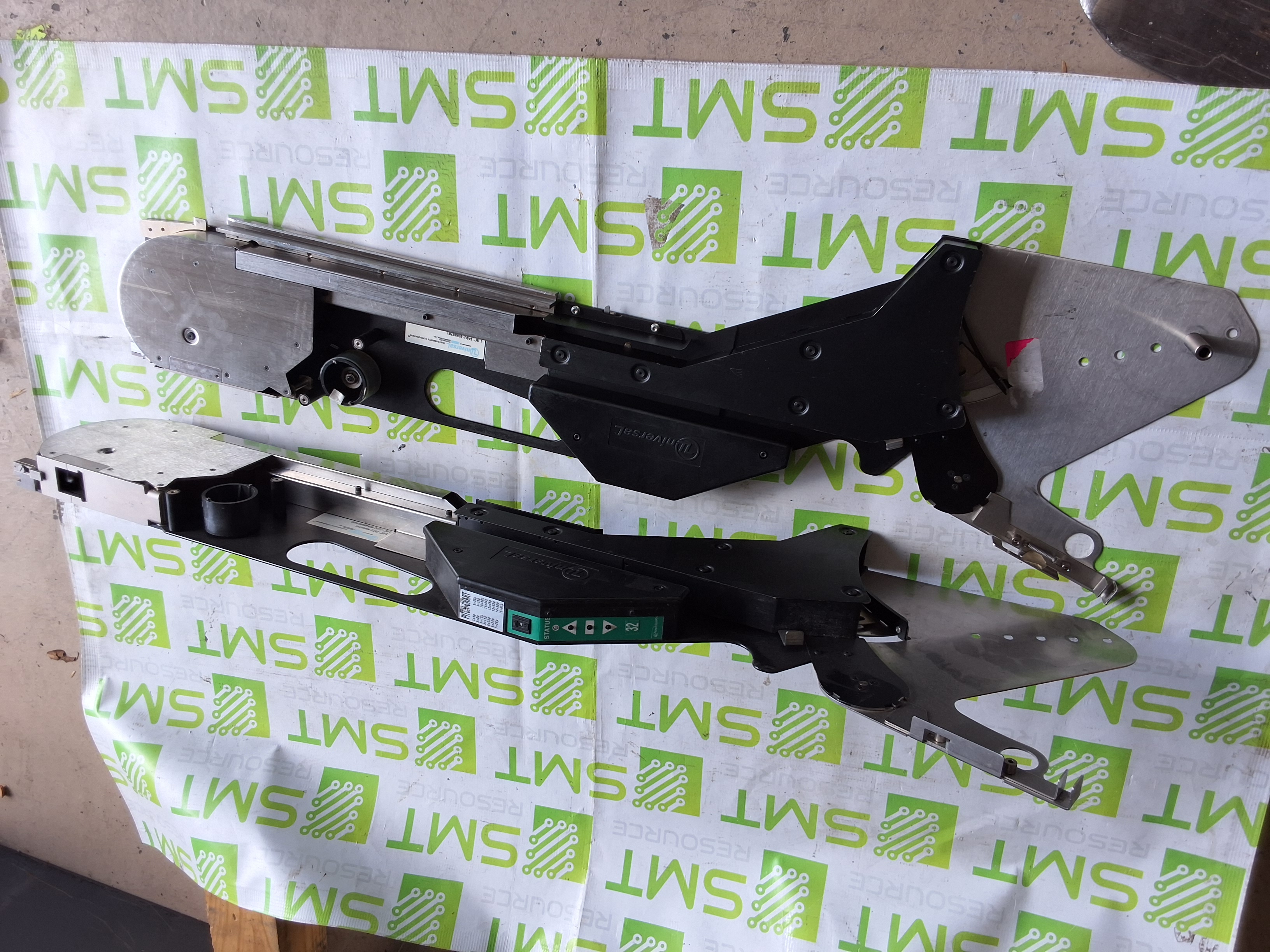 Used UNIVERSAL INSTRUMENTS 49680701 32mm GREEN PRECISION-PRO MULTI-PITCH FEEDER