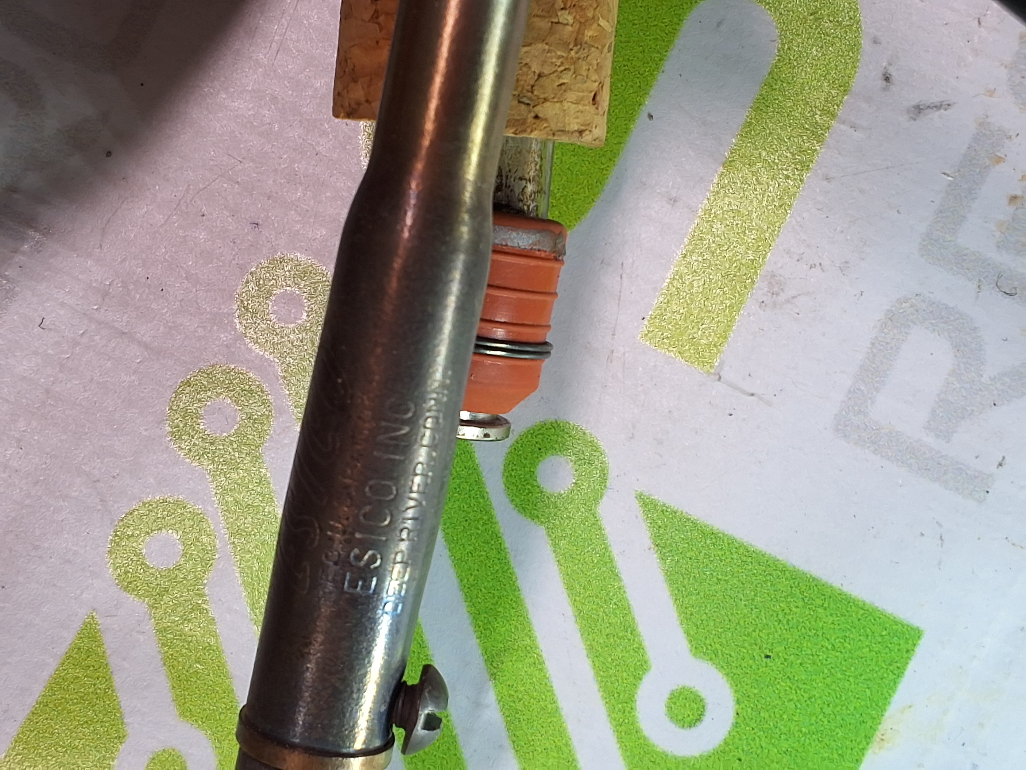 Used ESICO NO. 9460 COMMERCIAL SOLDERING IRON 60W 120V WITH VACUUM PUMP