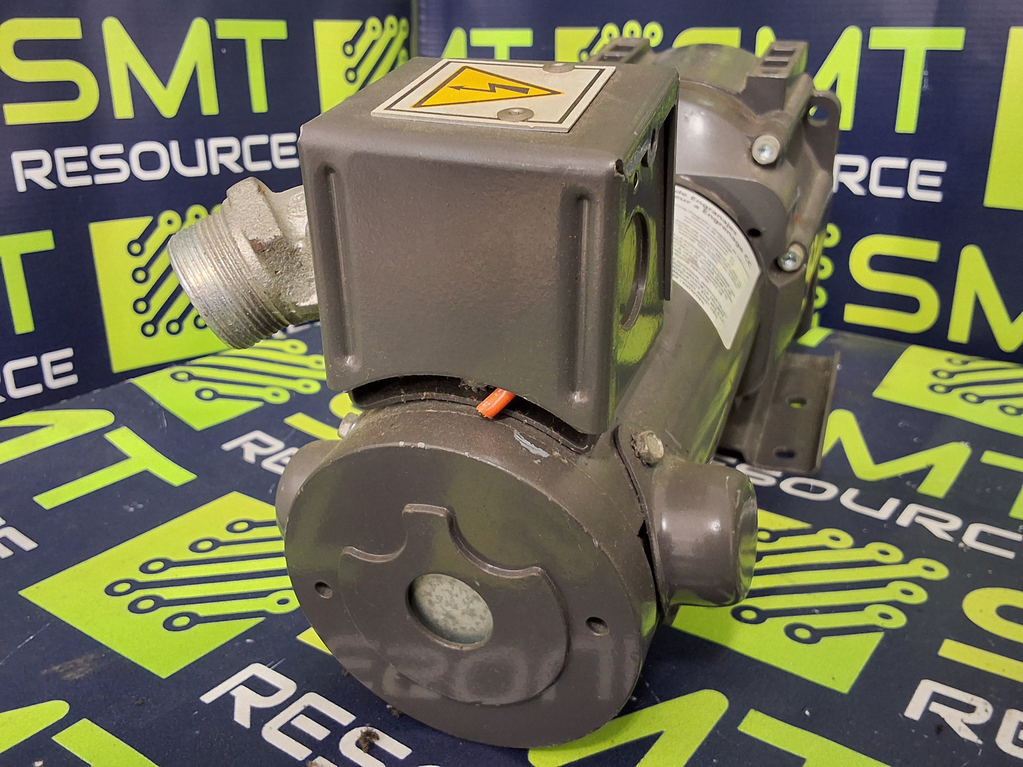 Used DAYTON 4Z383A DC GEARMOTOR 1/8HP 90V 31RPM 1.5A 