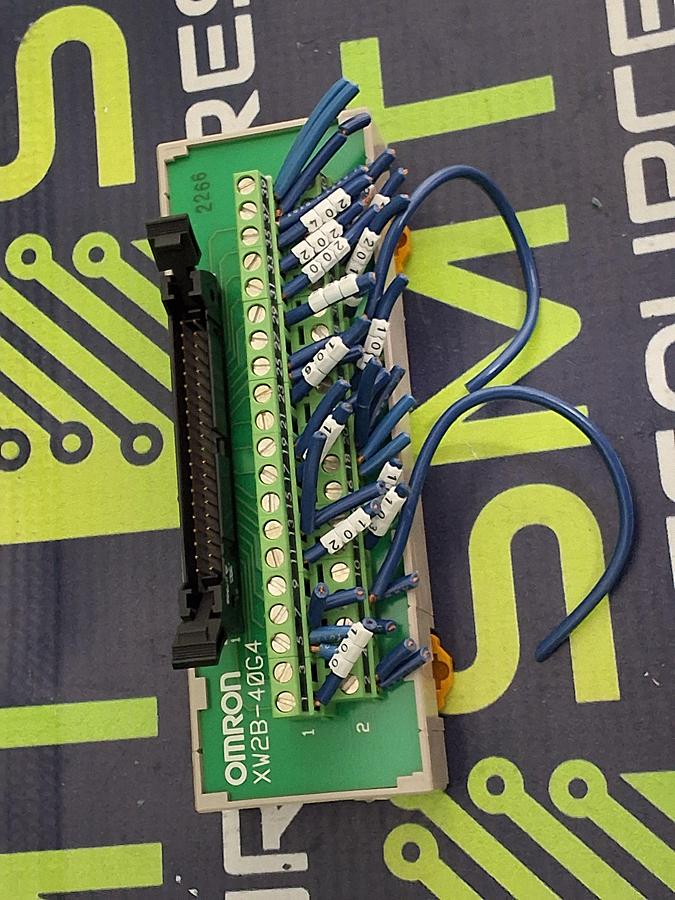 Used OMRON XW2B-40G4 TERMINAL BLOCK