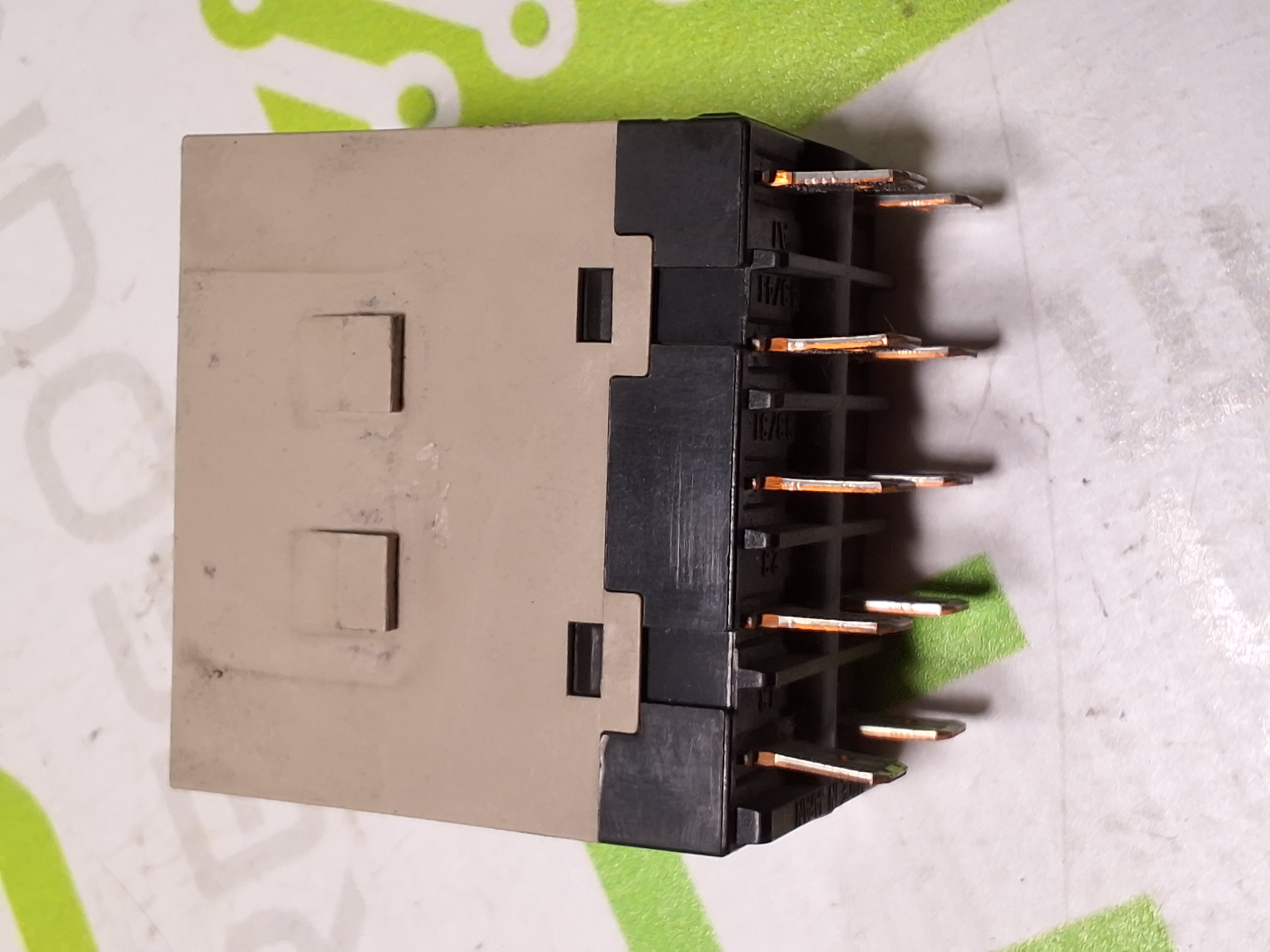 Used OMRON G7J-4A-T POWER RELAY