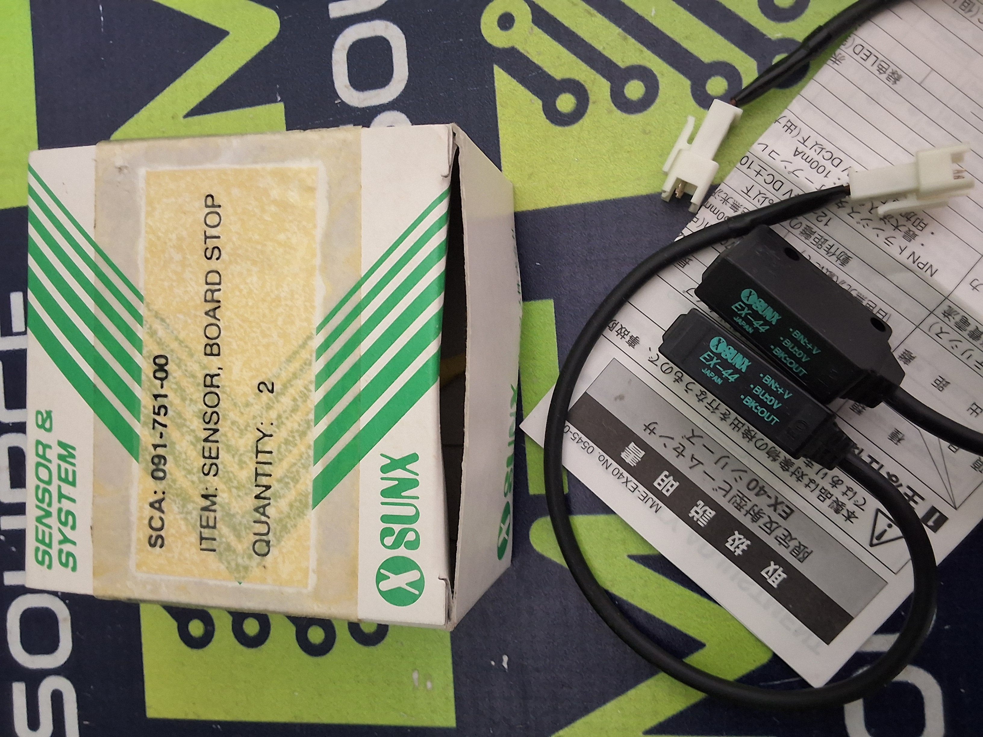 SUNX EX-44 PHOTOELECTRIC SENSOR - LOT OF 2 - BRAND NEW