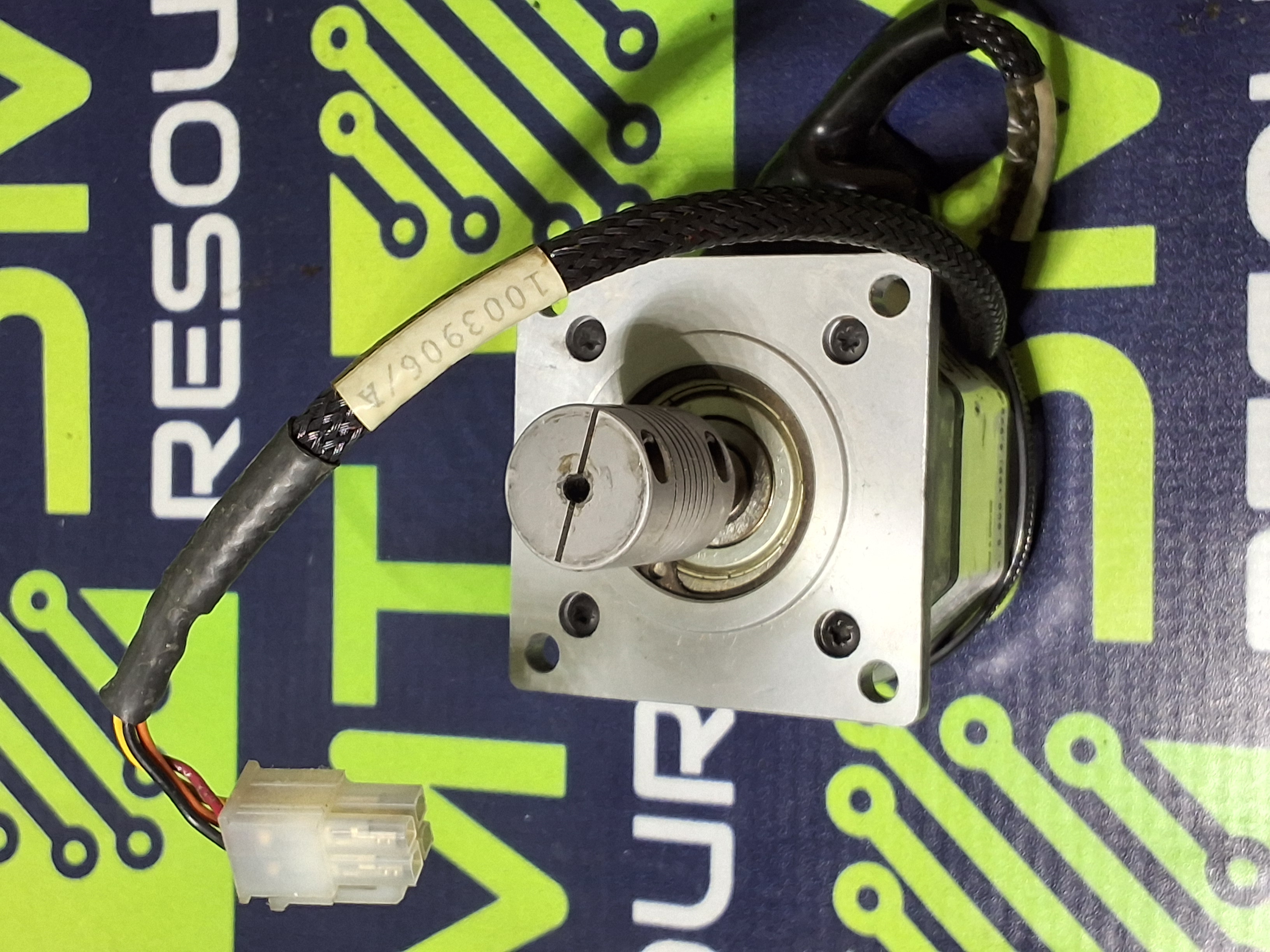 Used POWERMAX II P21NSHS-LNF-NS-02 STEP MOTOR