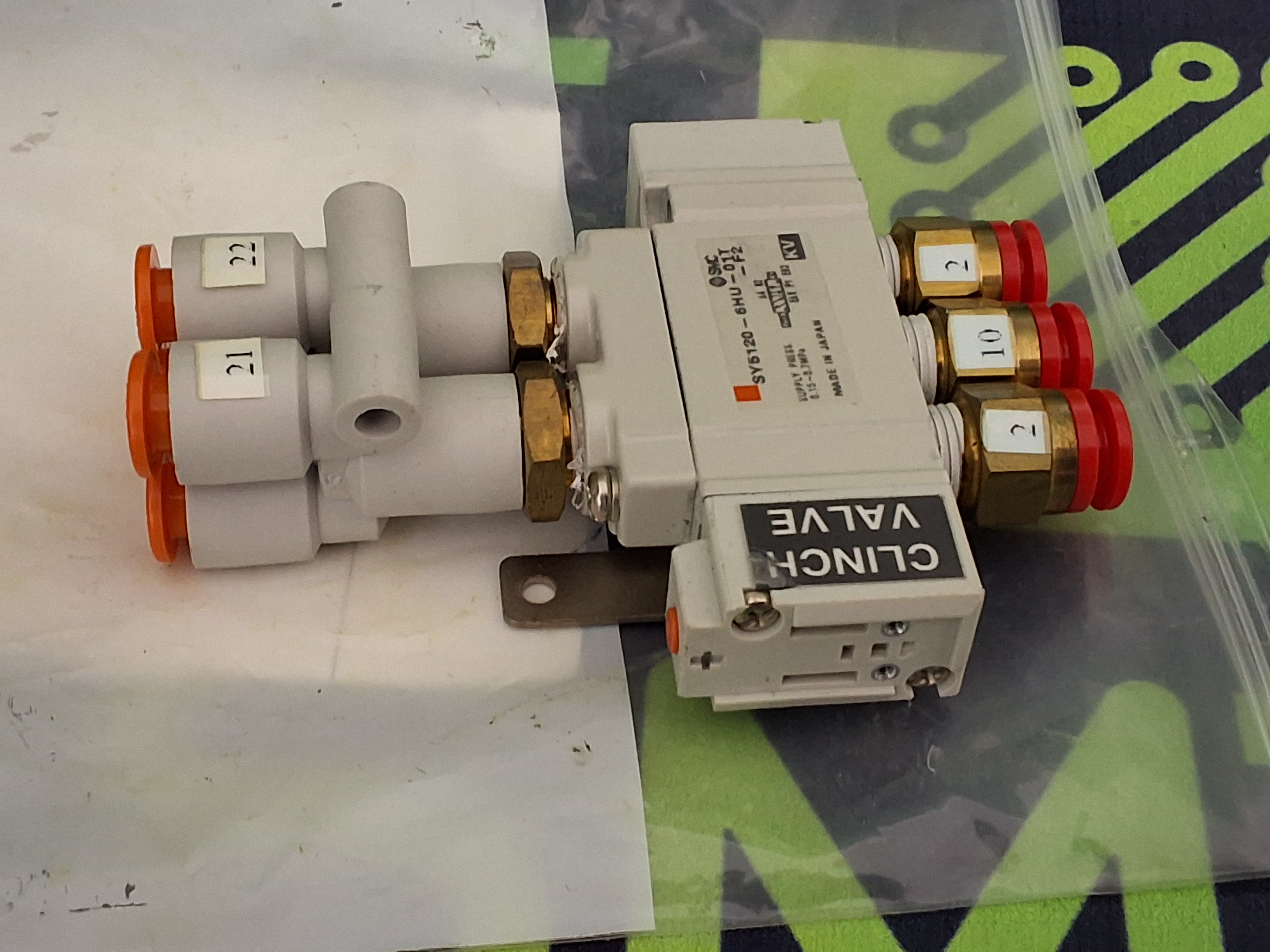 Used SMC SY5120-6HU-01T-F2 PNEUMATIC SOLENOID VALVE