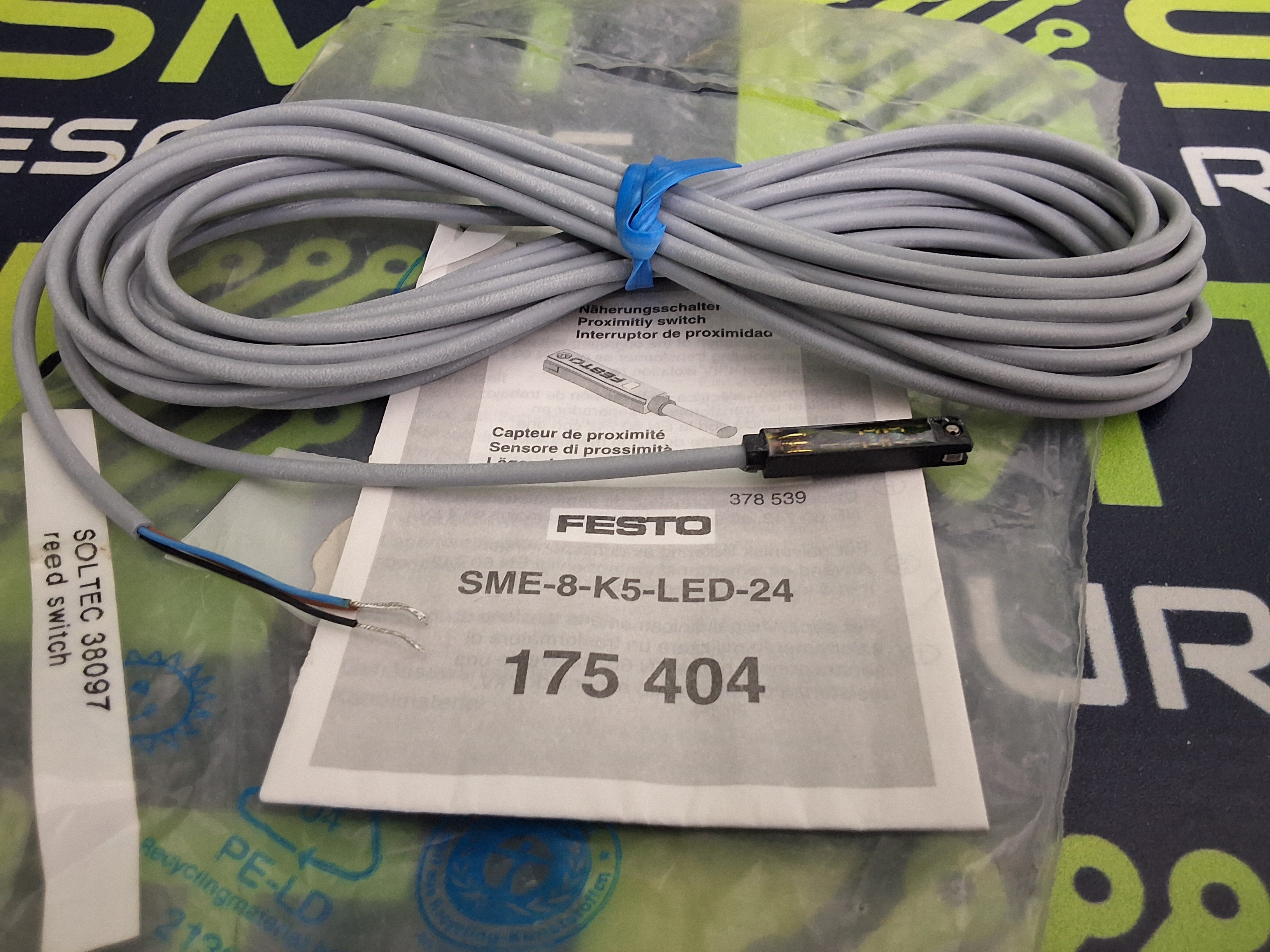 FESTO SME-8-K5-LED-24 / 175 404 PROXIMITY SENSOR - BRAND NEW