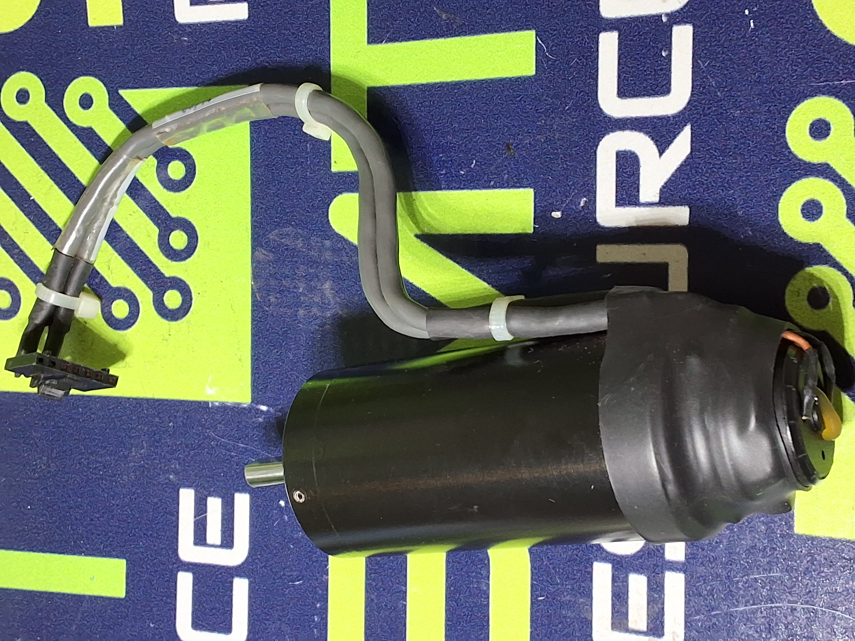 Used MAXON MOTOR UNIVERSAL 47598202 INSTRUMENTS THETA MOTOR ASSEMBLY 14