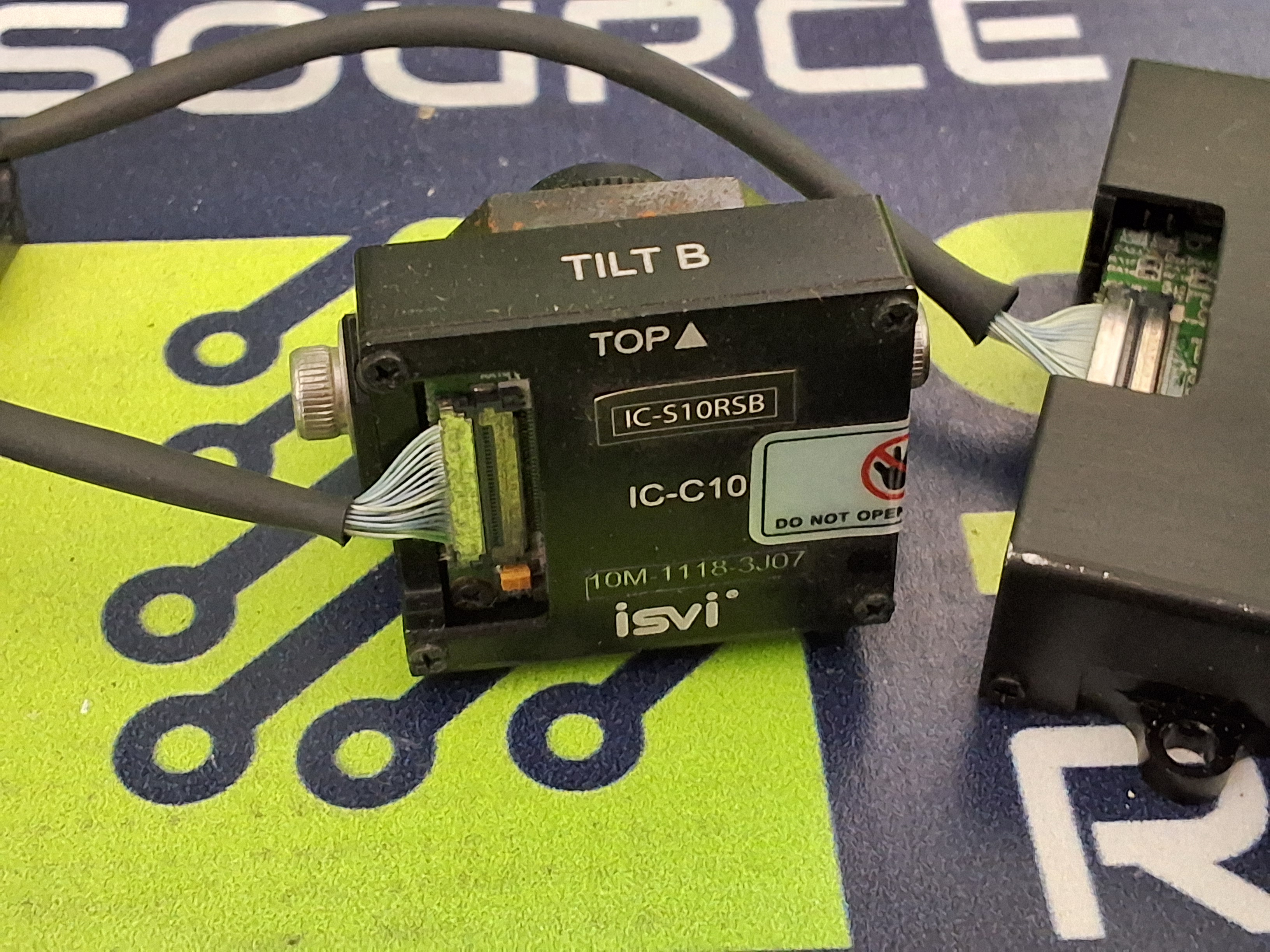 Used ISVI IC-C10 / IC-S10RSB HIGH RESOLUTION CAMERA WITH ISVI IC-C10 CONTROLLER