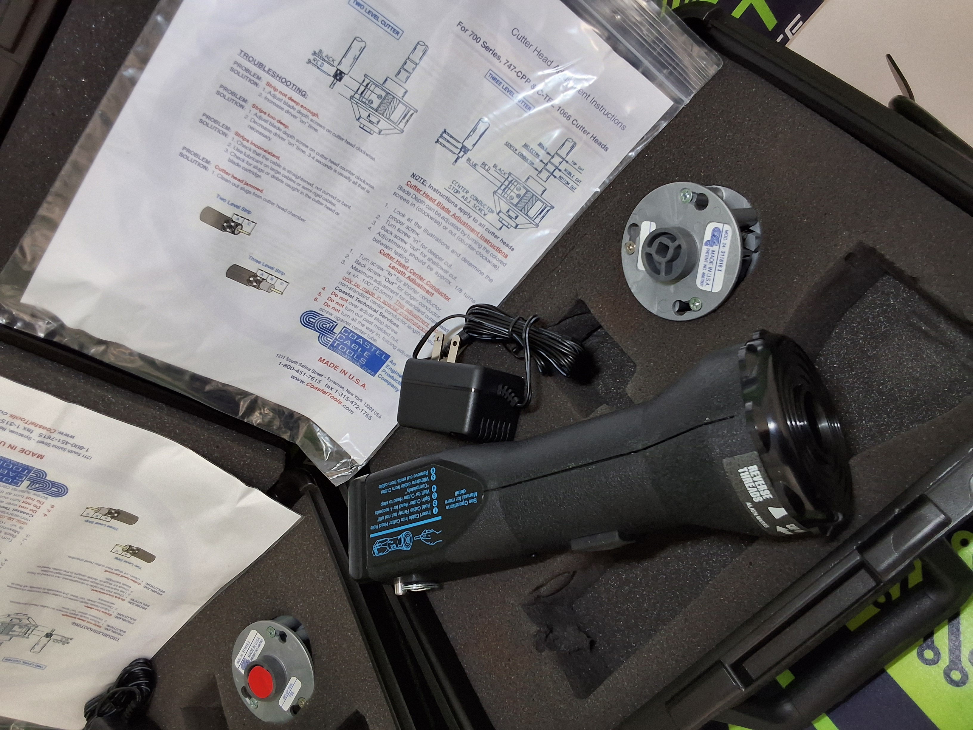 COASTAL 715-SPC/735 PORT-A-STRIP BATTERY COAX STRIPPER KIT P/N: 726 - NEW