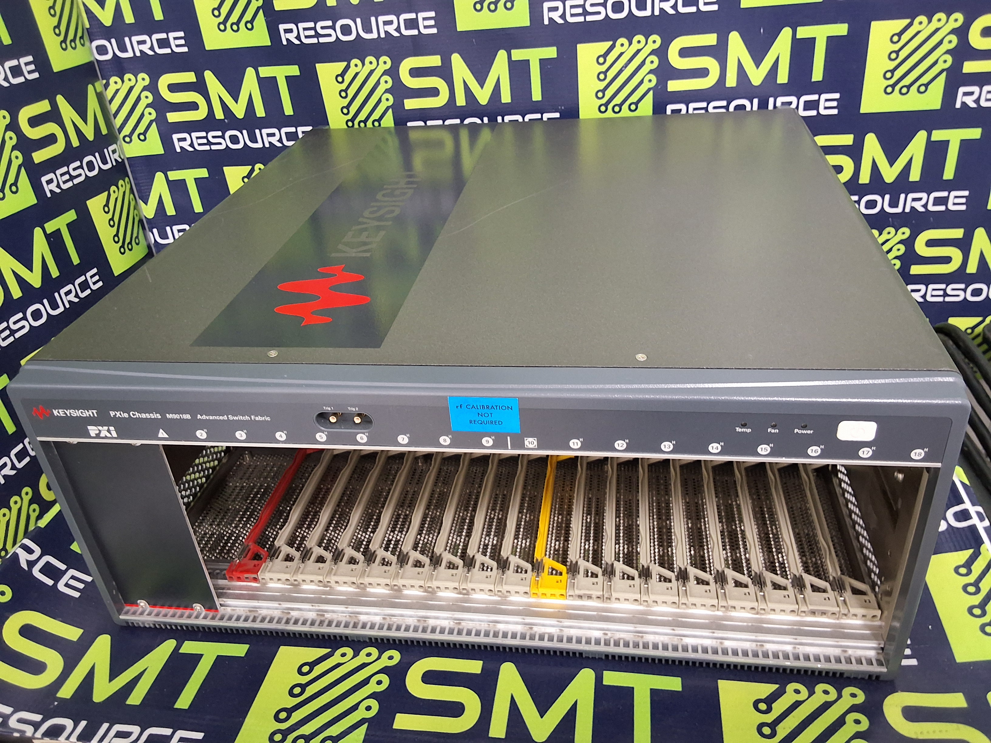 Used KEYSIGHT PXIe CHASSIS M9018B ADVANCED SWITCH FABRIC 18-SLOT 220/240V 1300W