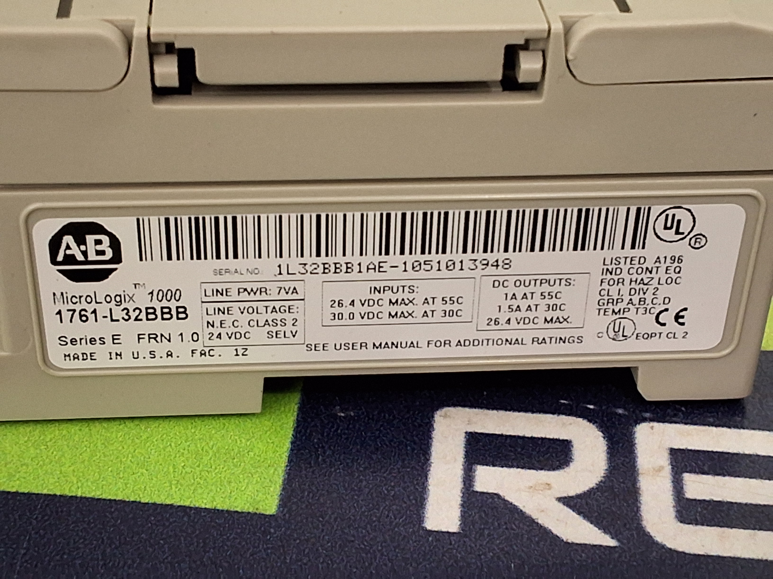 Used ALLEN-BRADLEY 1761-L32BBB MICROLOGIX 1000 PLC CONTROLLER