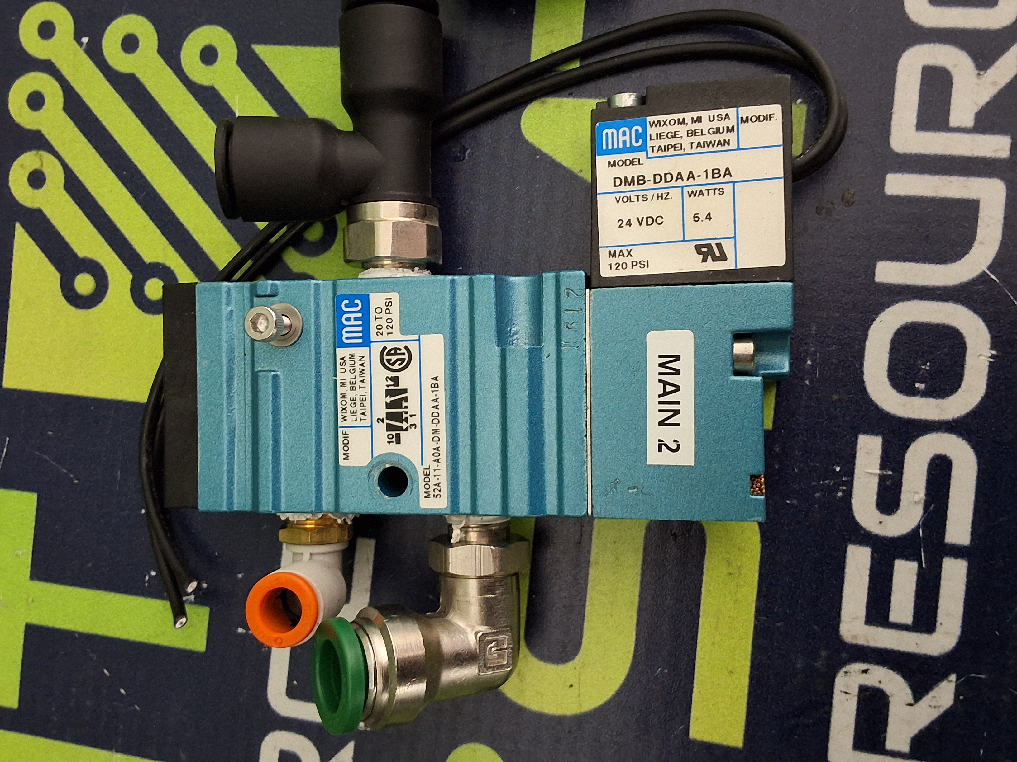 Used MAC 52A-11-AOA-DM-DDAA-1BA & DMB-DDAA-1BA SOLENOID VALVE