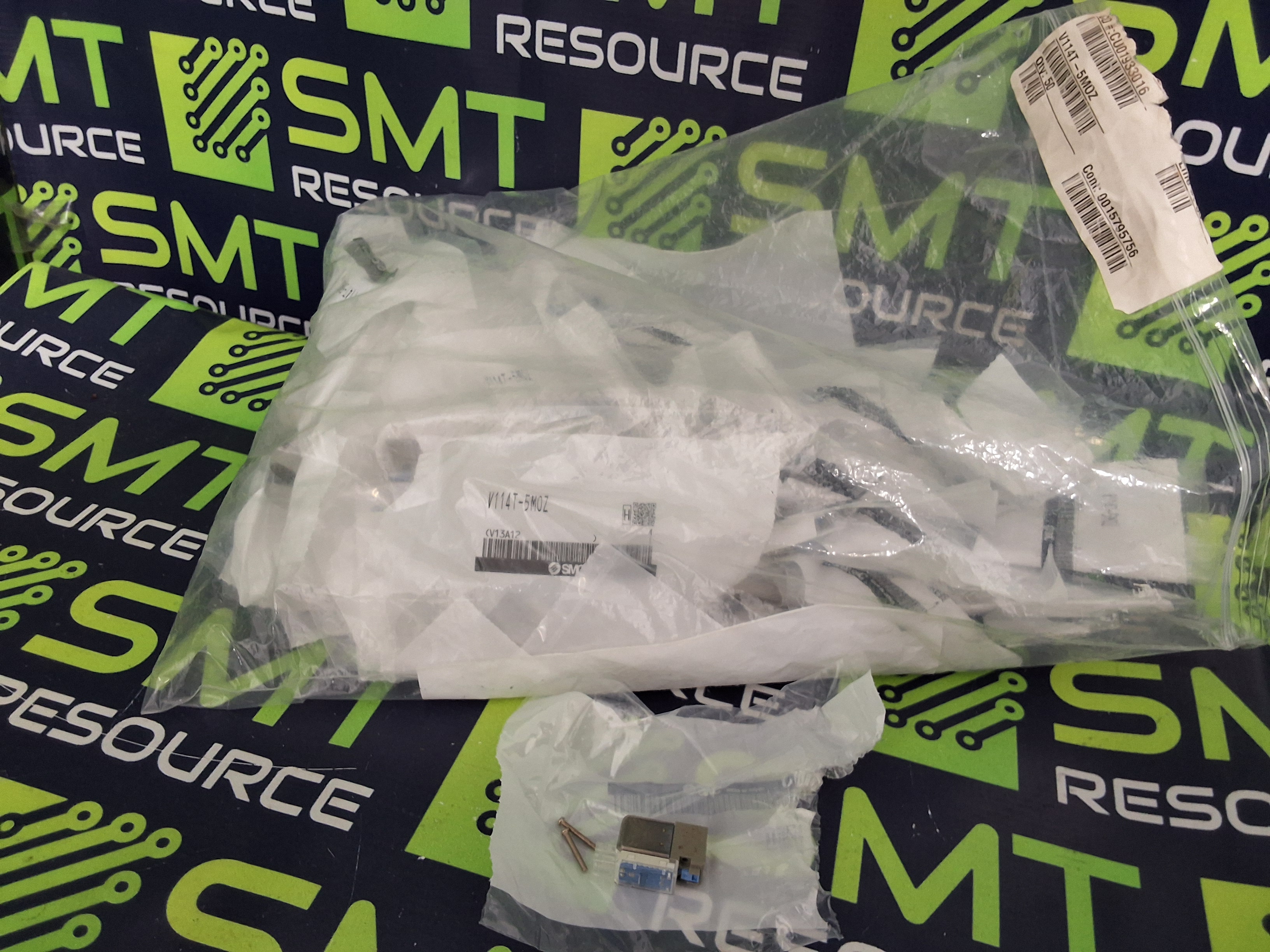 SMC V114T-5MOZ SOLENOID VALVE - BRAND NEW