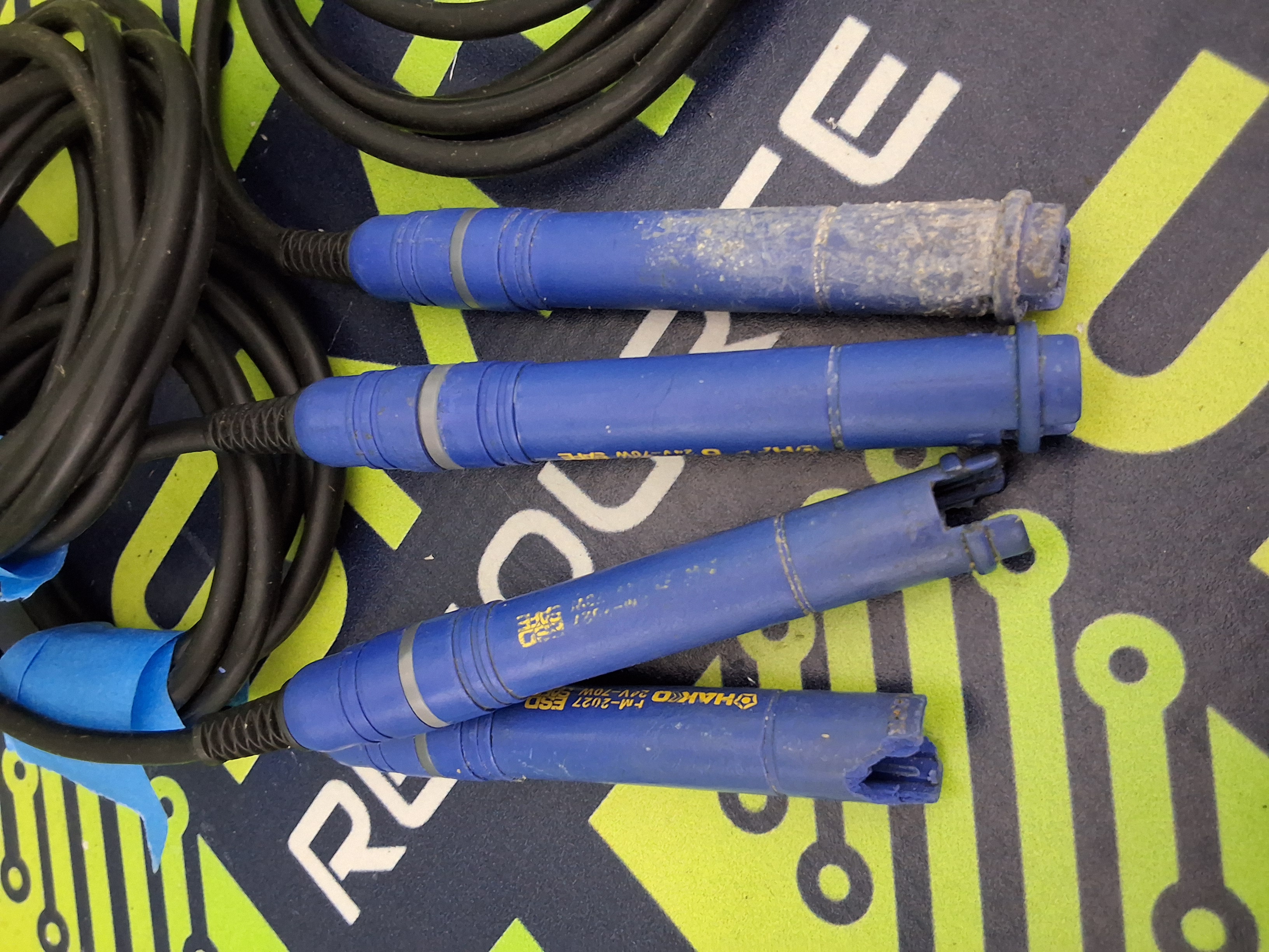 Used HAKKO FM-2027 SOLDERING IRON HANDPIECE 24V-70W - MINOR DAMAGE