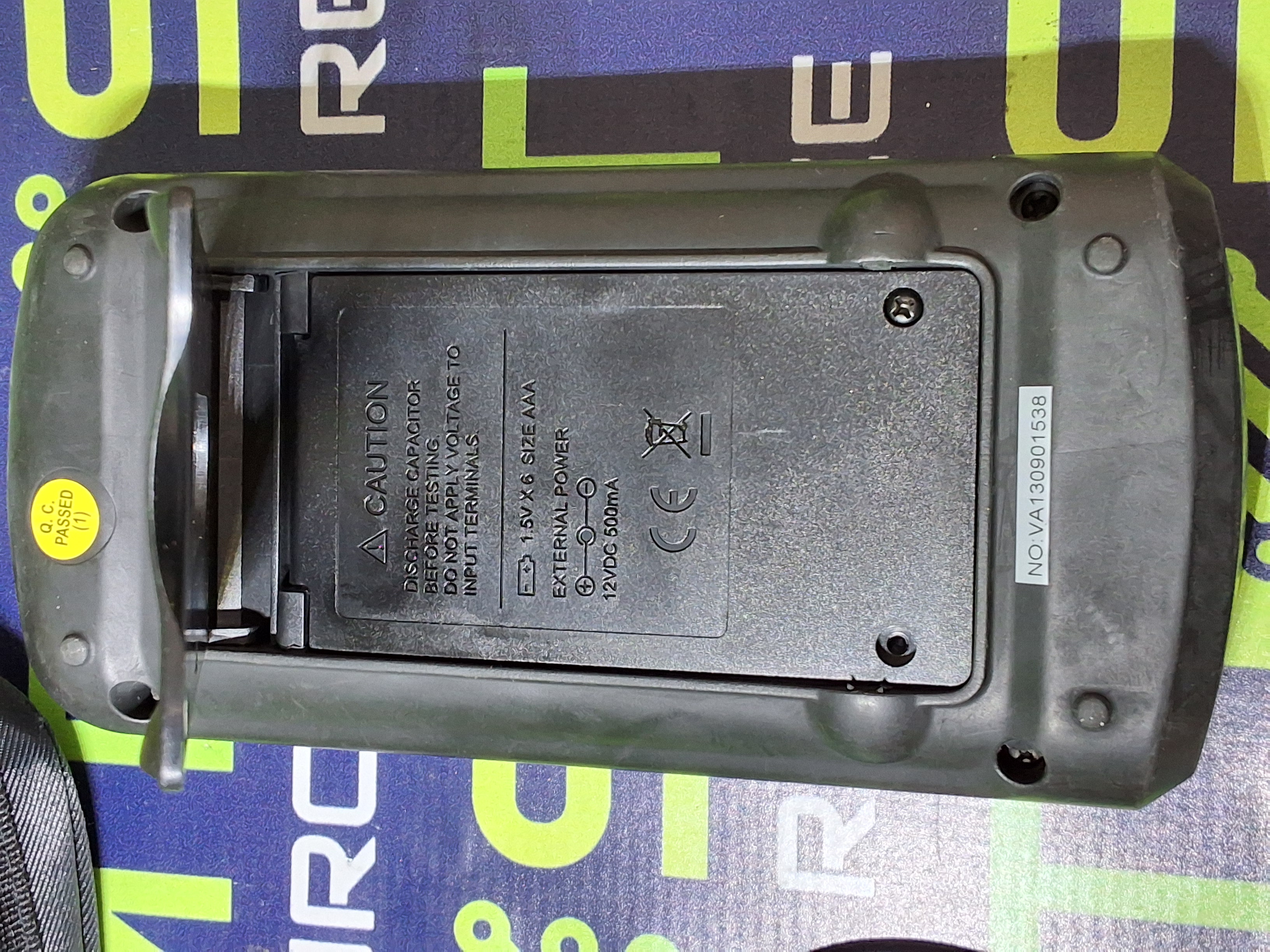 Used V&A PORTABLE MULTI-FUNCTION VA520 LCR METER 