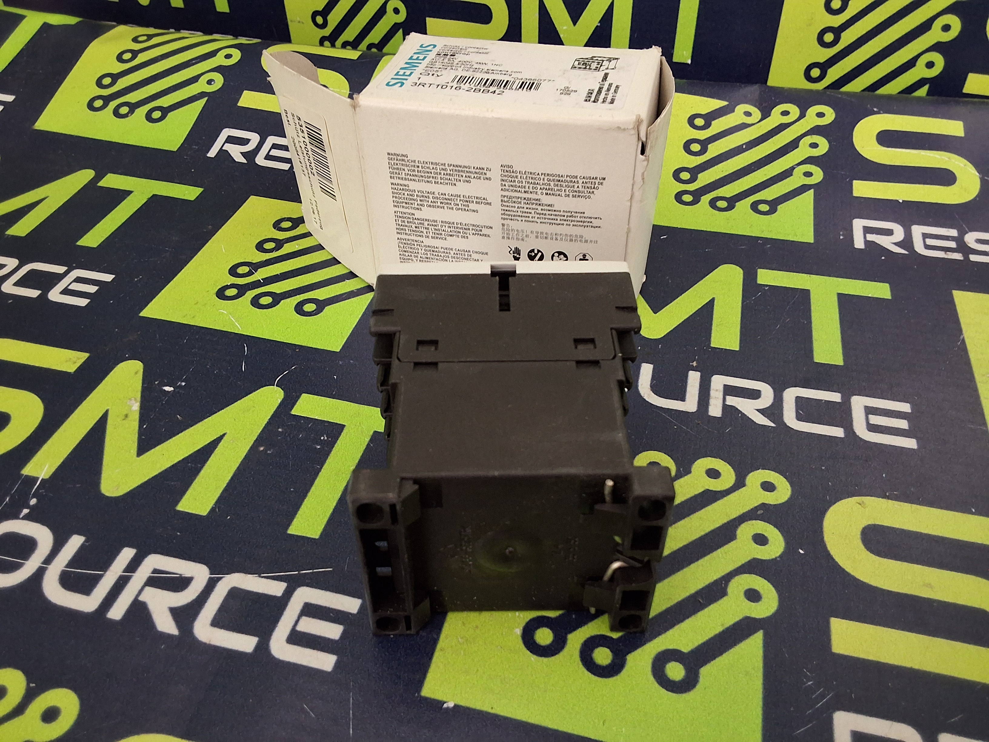 SIEMENS 3RT1016-2BB42 CONTACTOR 3-POLE 9A 400V 4kW - BRAND NEW