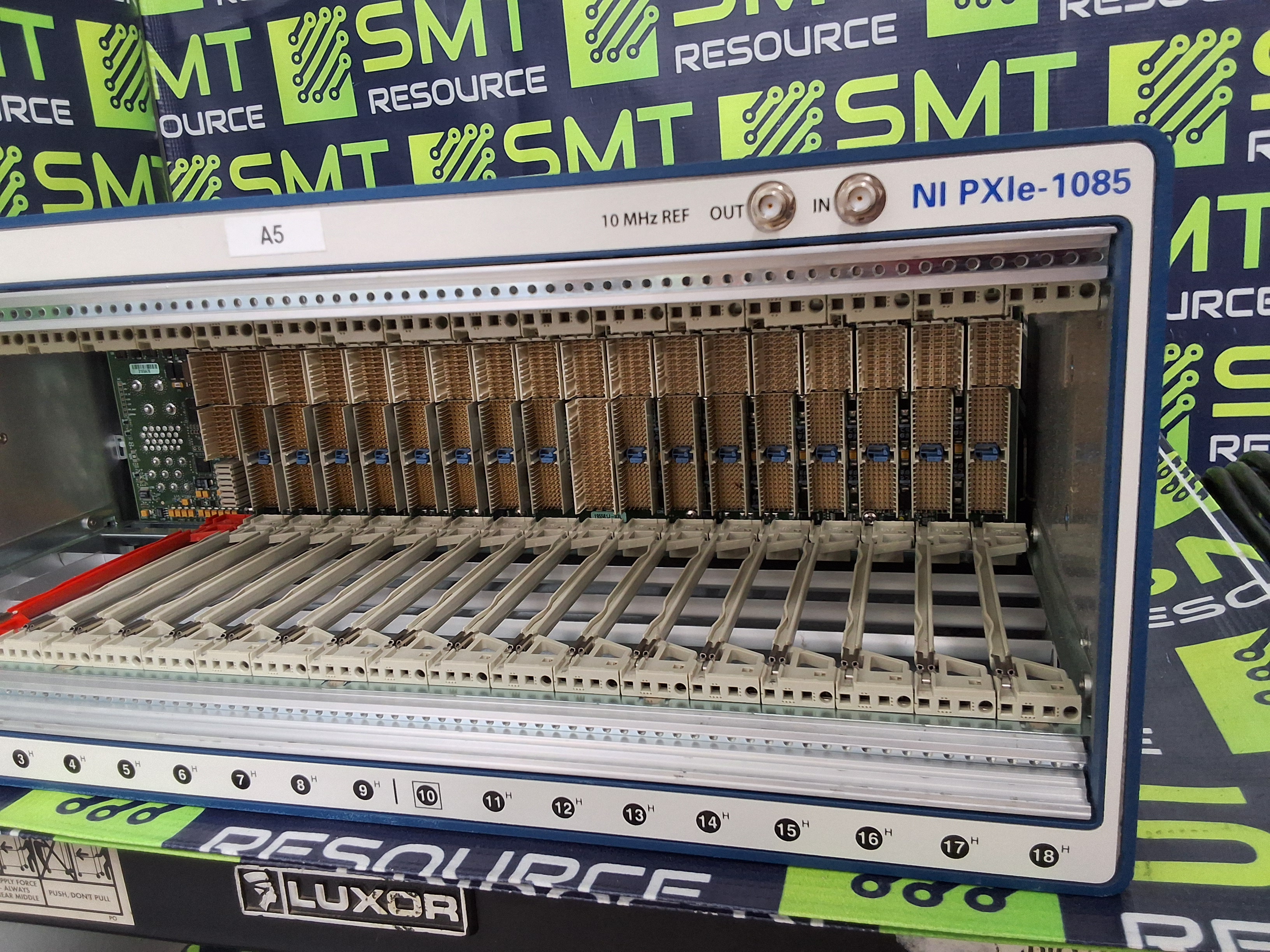 Used NATIONAL INSTRUMENTS PXIe-1085 / 153869K-01L 18-SLOT EXPRESS CHASSIS