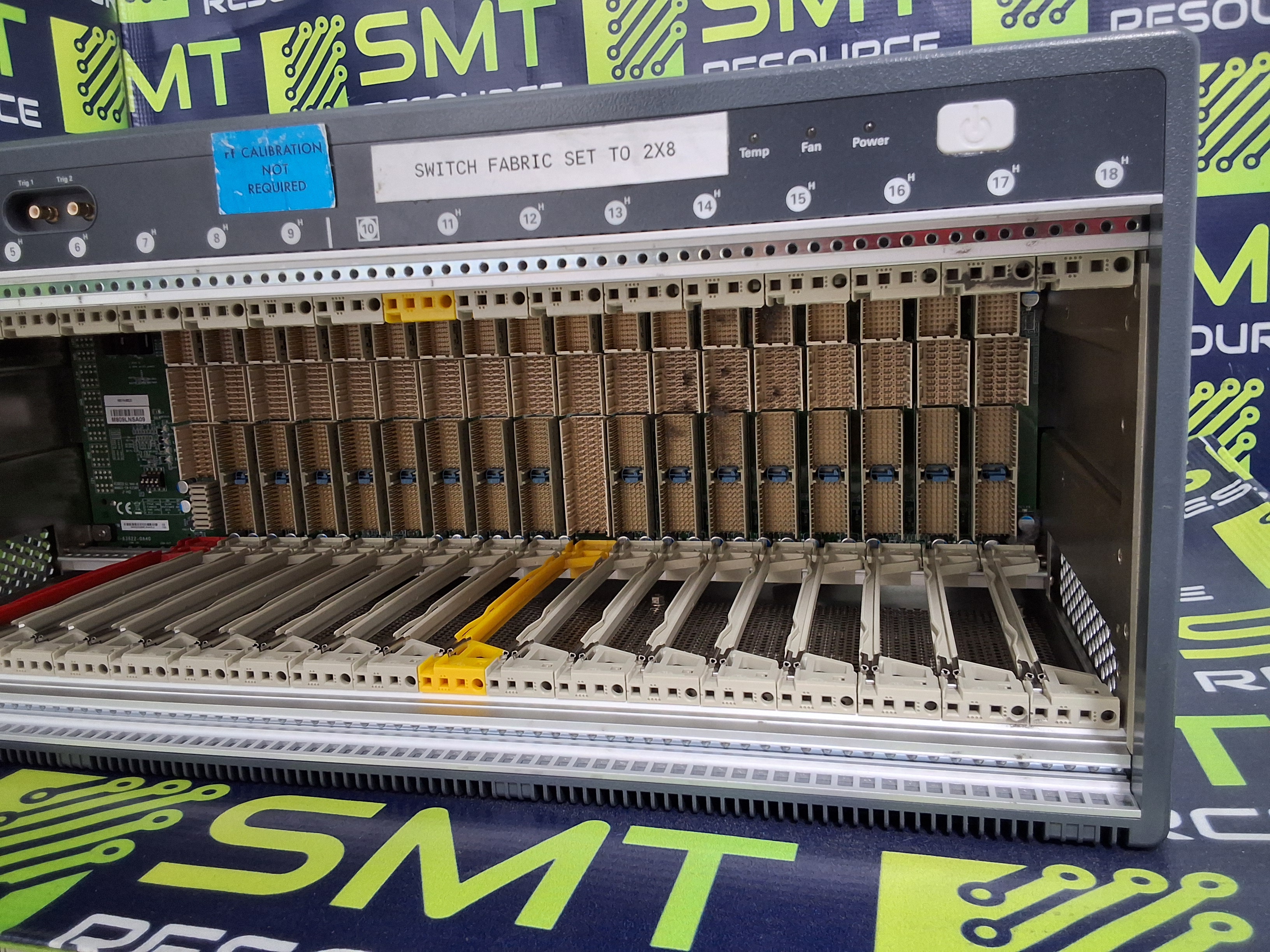 Used KEYSIGHT PXIe CHASSIS M9018B ADVANCED SWITCH FABRIC 18-SLOT 220/240V 1300W