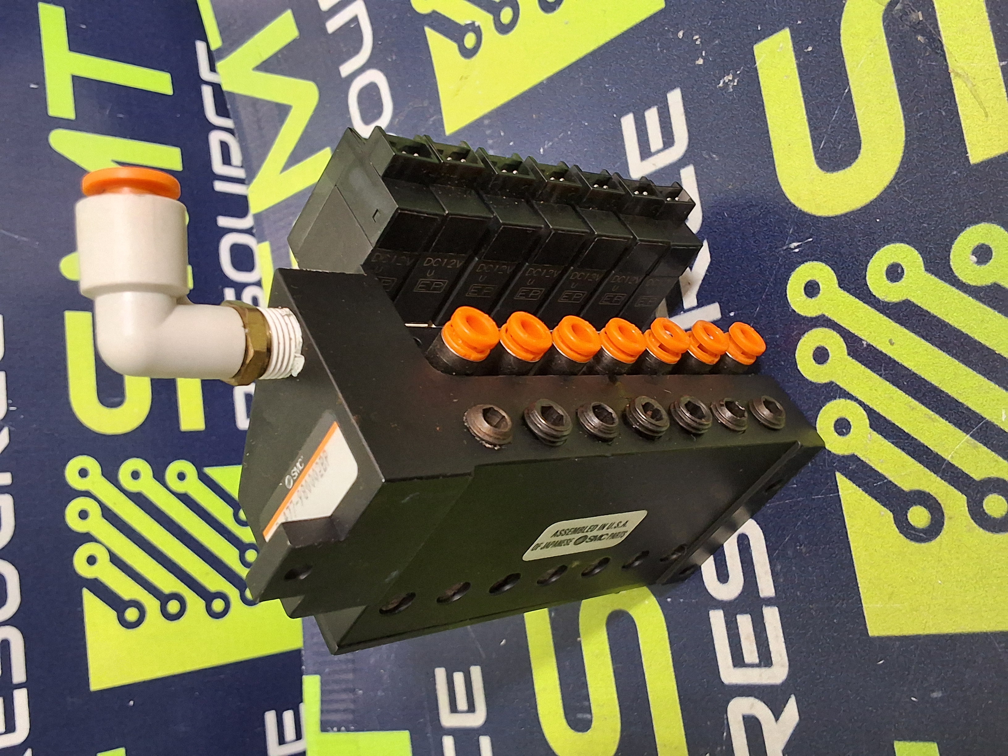 Used SMC D-477-980002BP PNEUMATIC AIR VALVE BLOCK D-477-980002