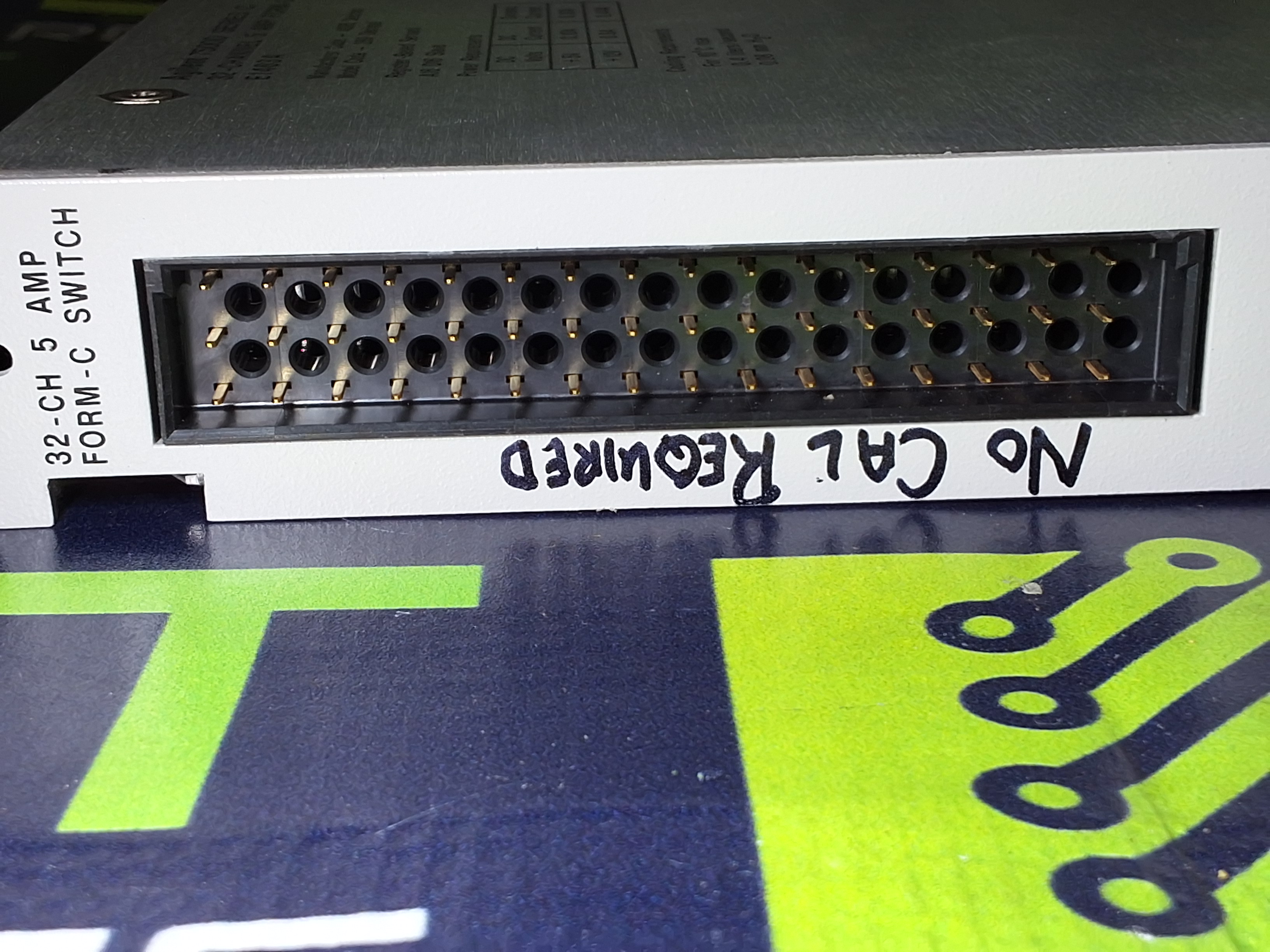 Used AGILENT HP  75000 SERIES E1463A