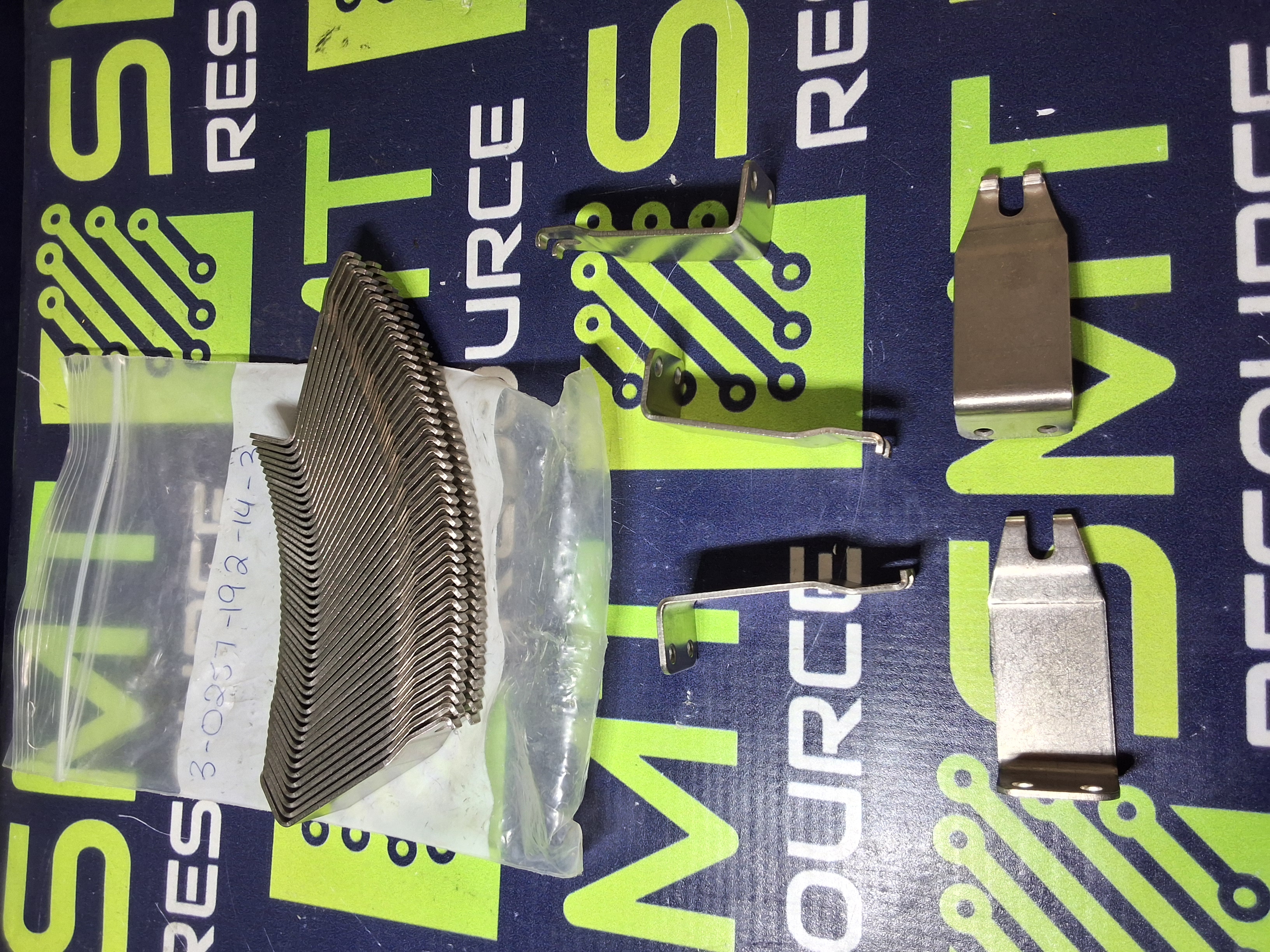 Used Electrovert Wave Solder Machine 3-0257-192-14-3 Titanium Rail Fingers