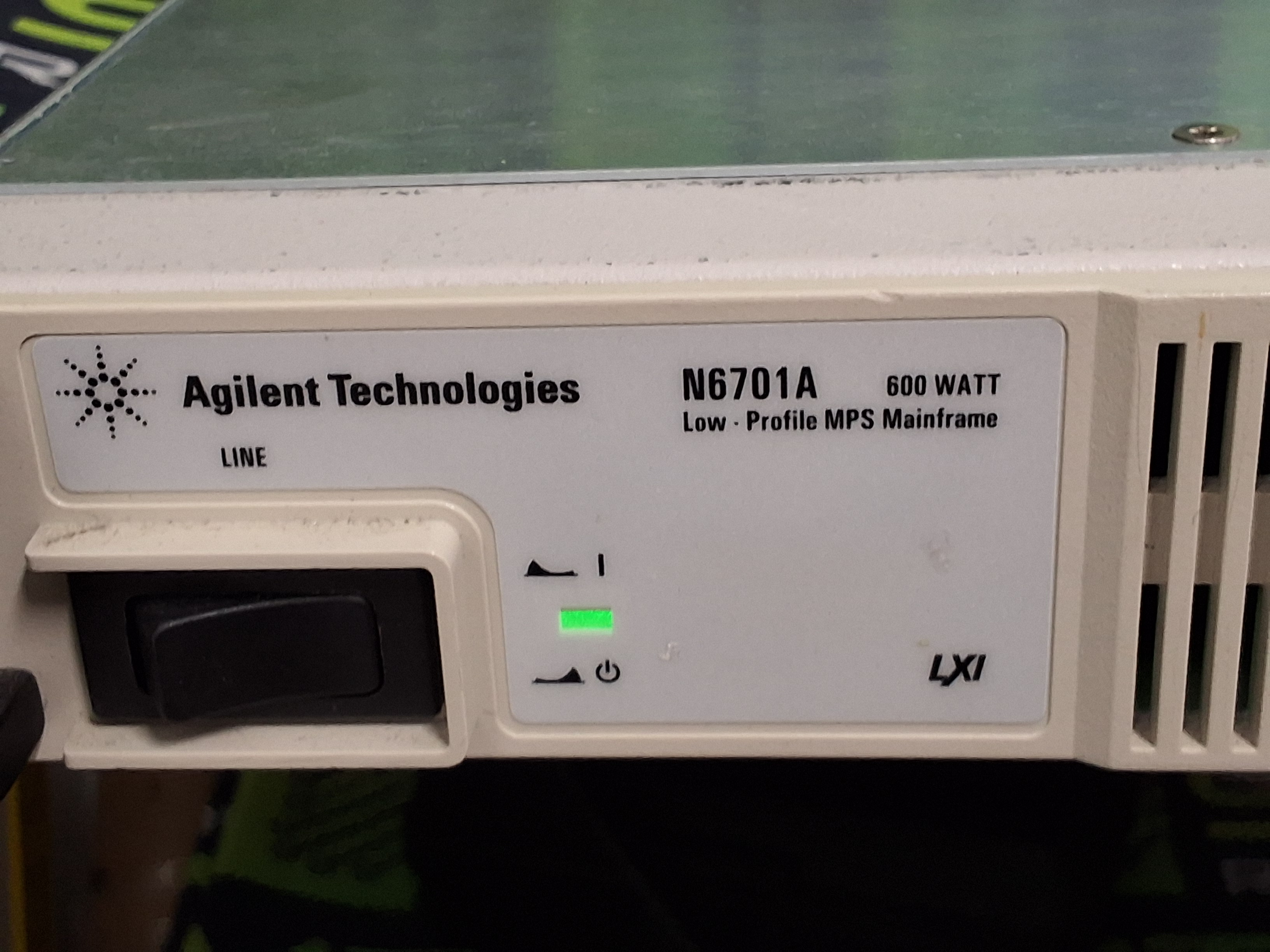 Used AGILENT N6701A LOW-PROFILE MPS MODULAR DC POWER SUPPLY MAINFRAME 600W