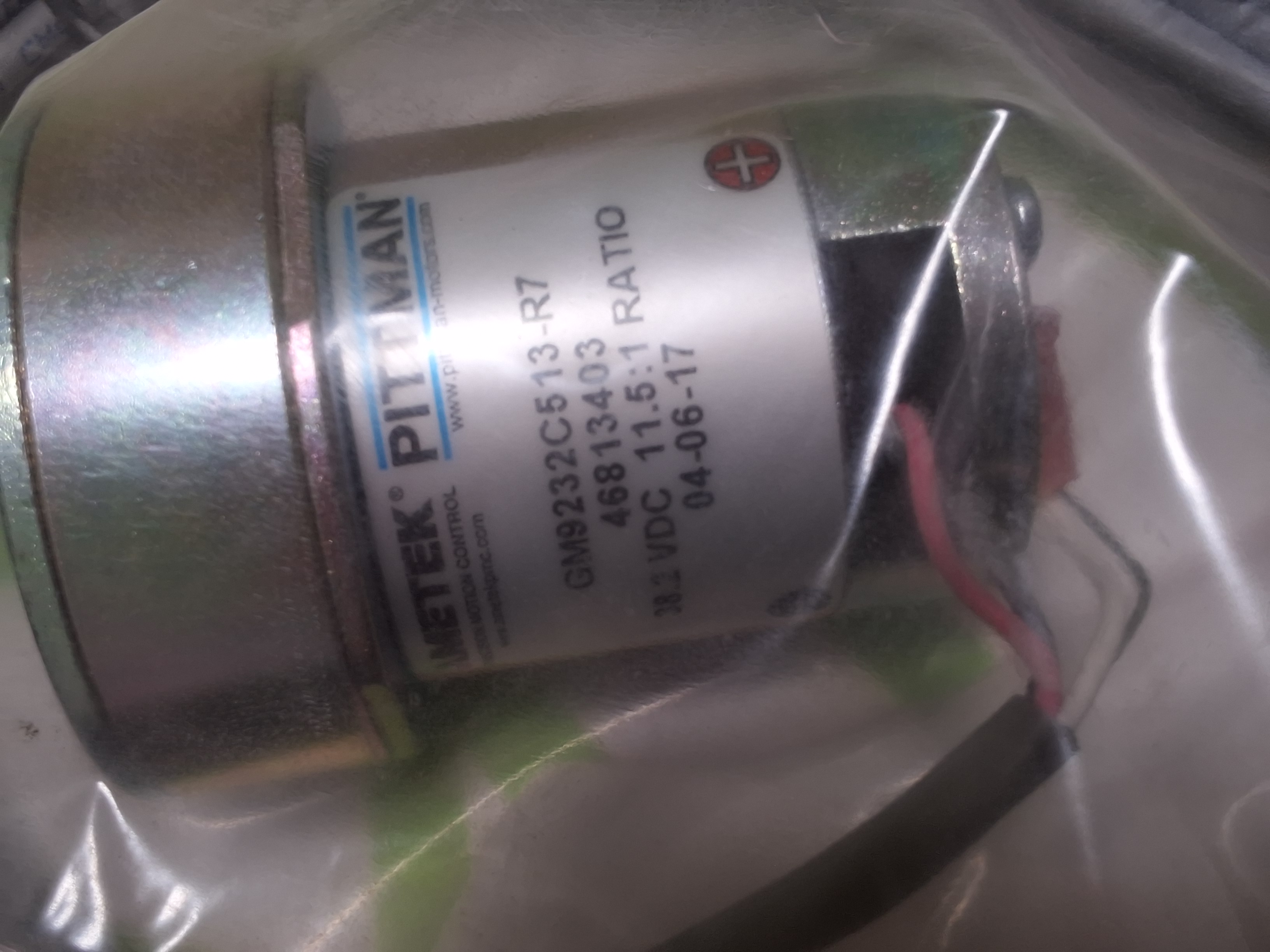 NEW PITTMAN GM9232C513-R3 DC GEAR MOTOR 46813401 - NEW