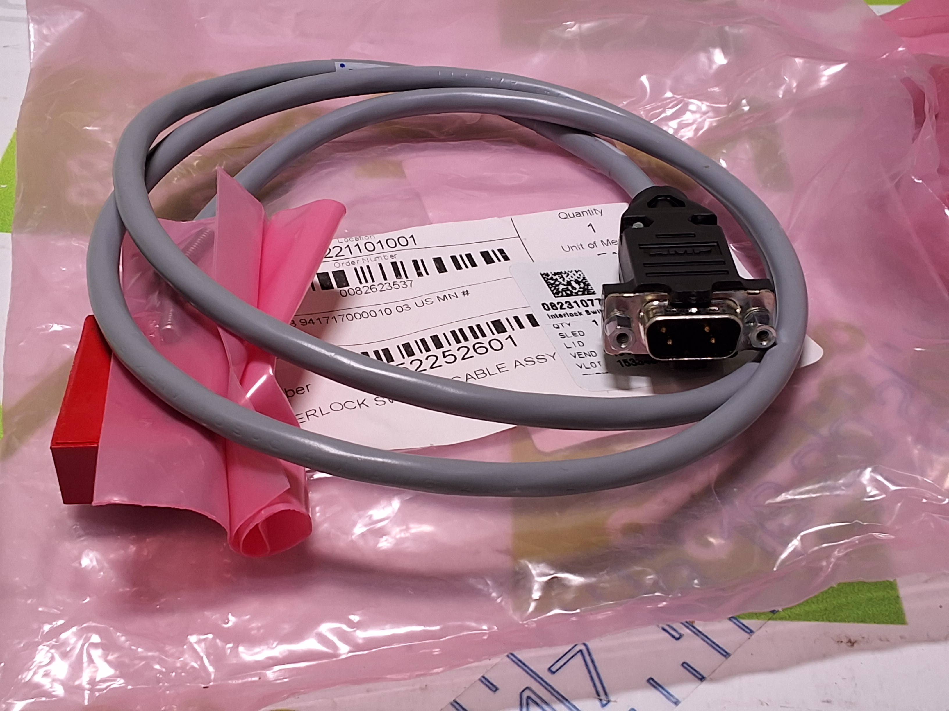 EUCHNER CMS-R-BXI SWITCH - (BRAND NEW)