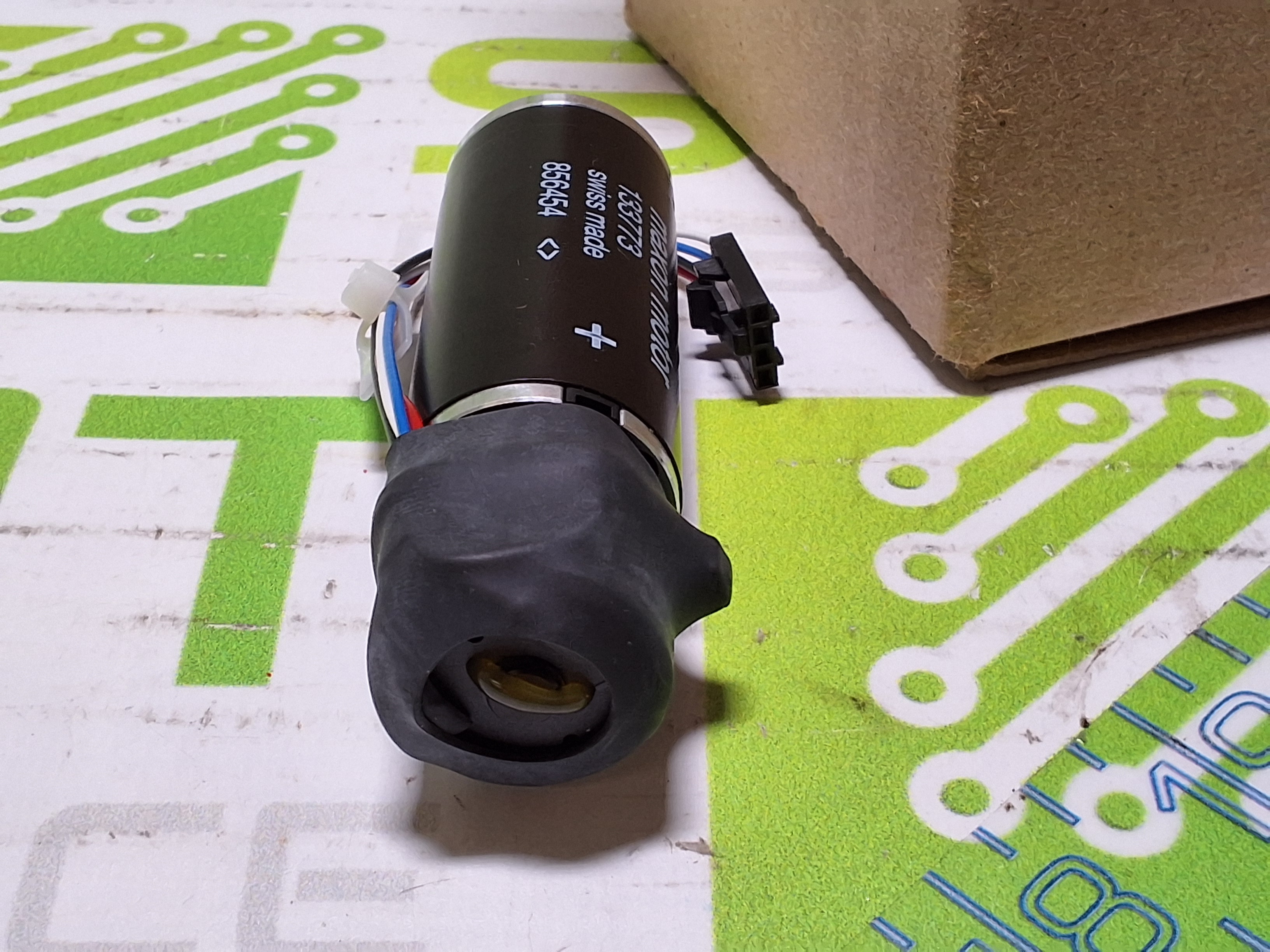 MAXON MOTOR 133773 - 856454 (BRAND NEW)