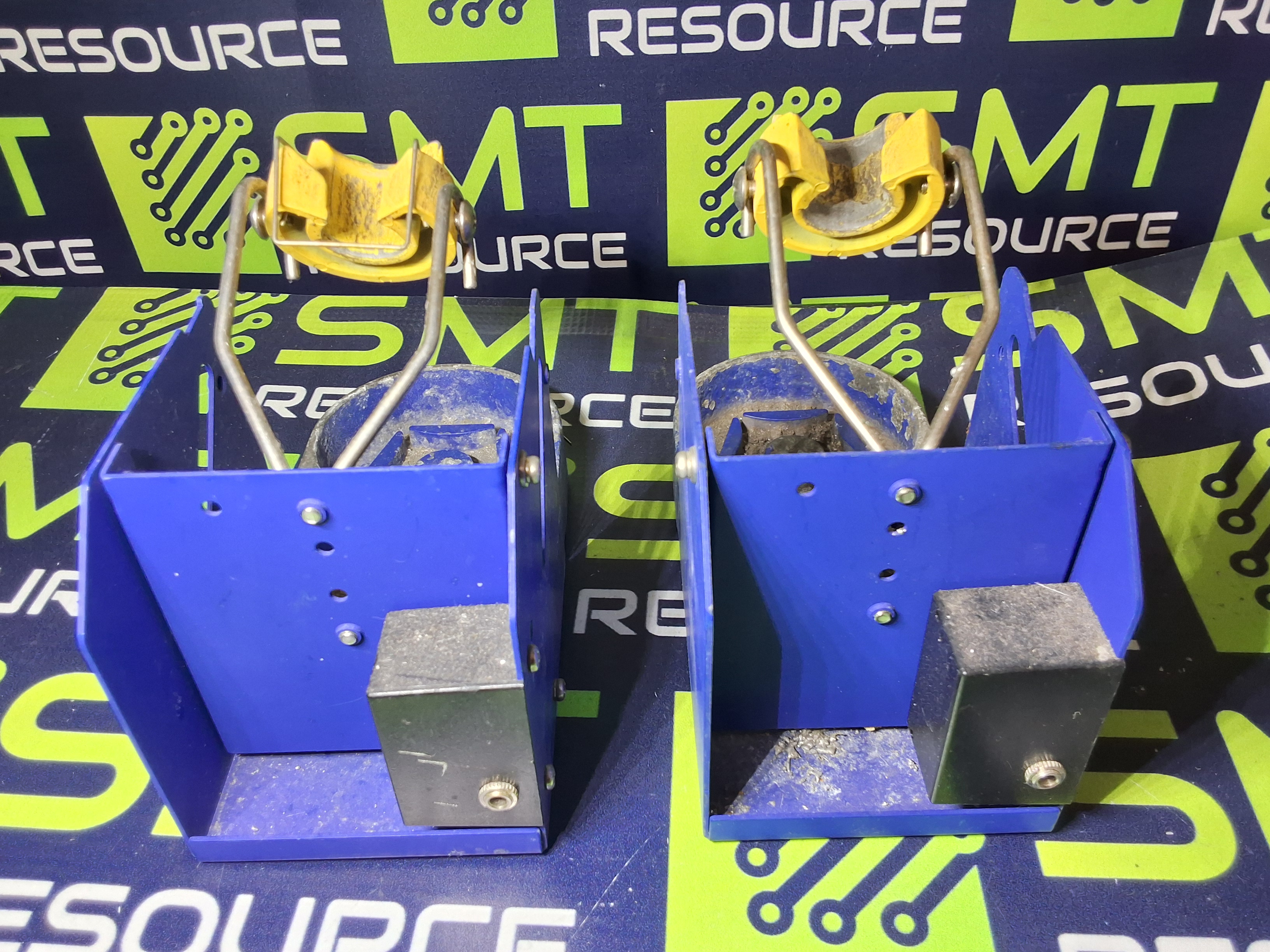 Used HAKKO FH200-01 – HOLDER & HEAT PAD FOR FM-2027 & FM-2030 SOLDERING IRONS 