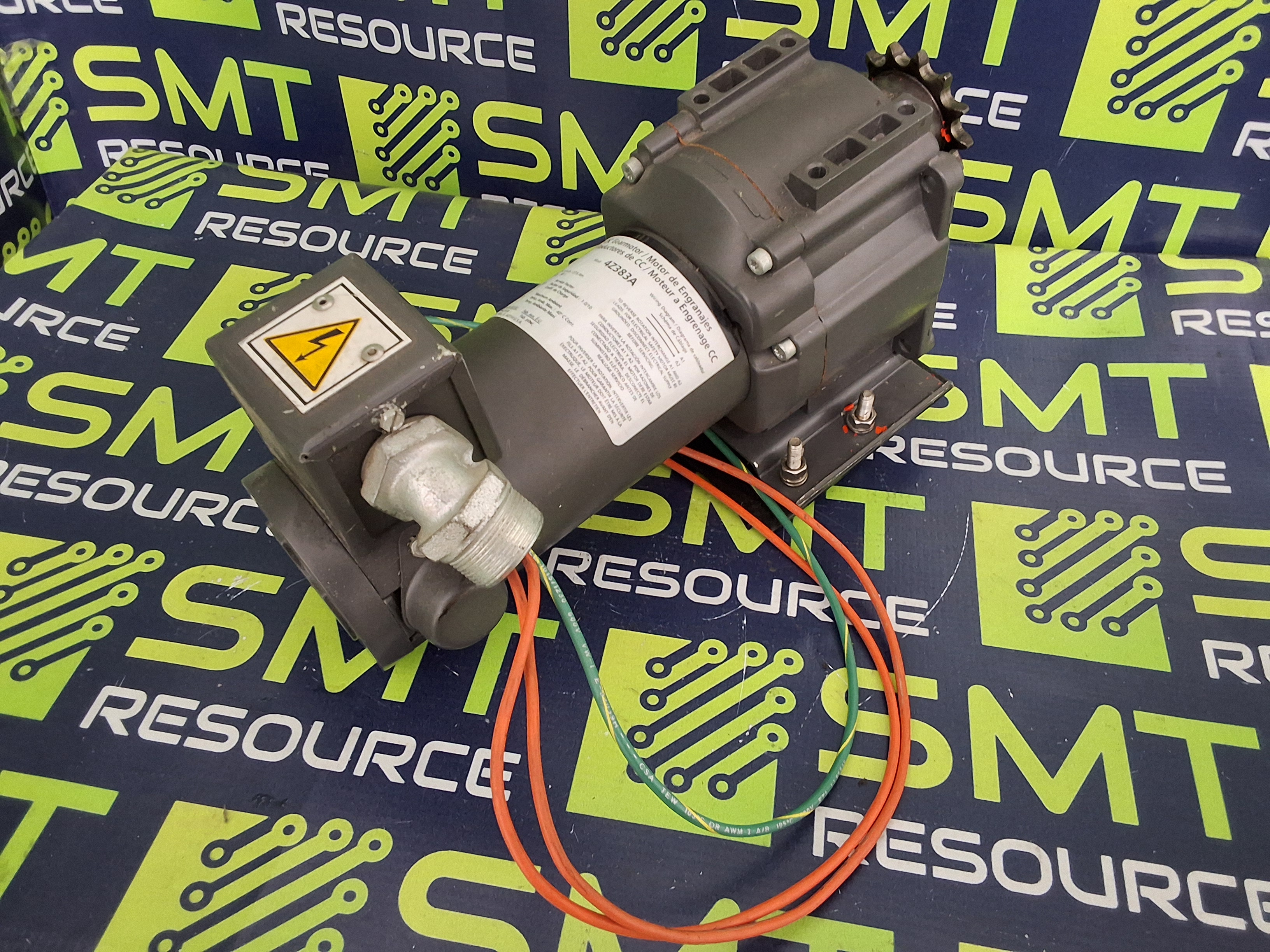 Used DAYTON 4Z383A DC GEARMOTOR 1/8HP 90V 31RPM 1.5A