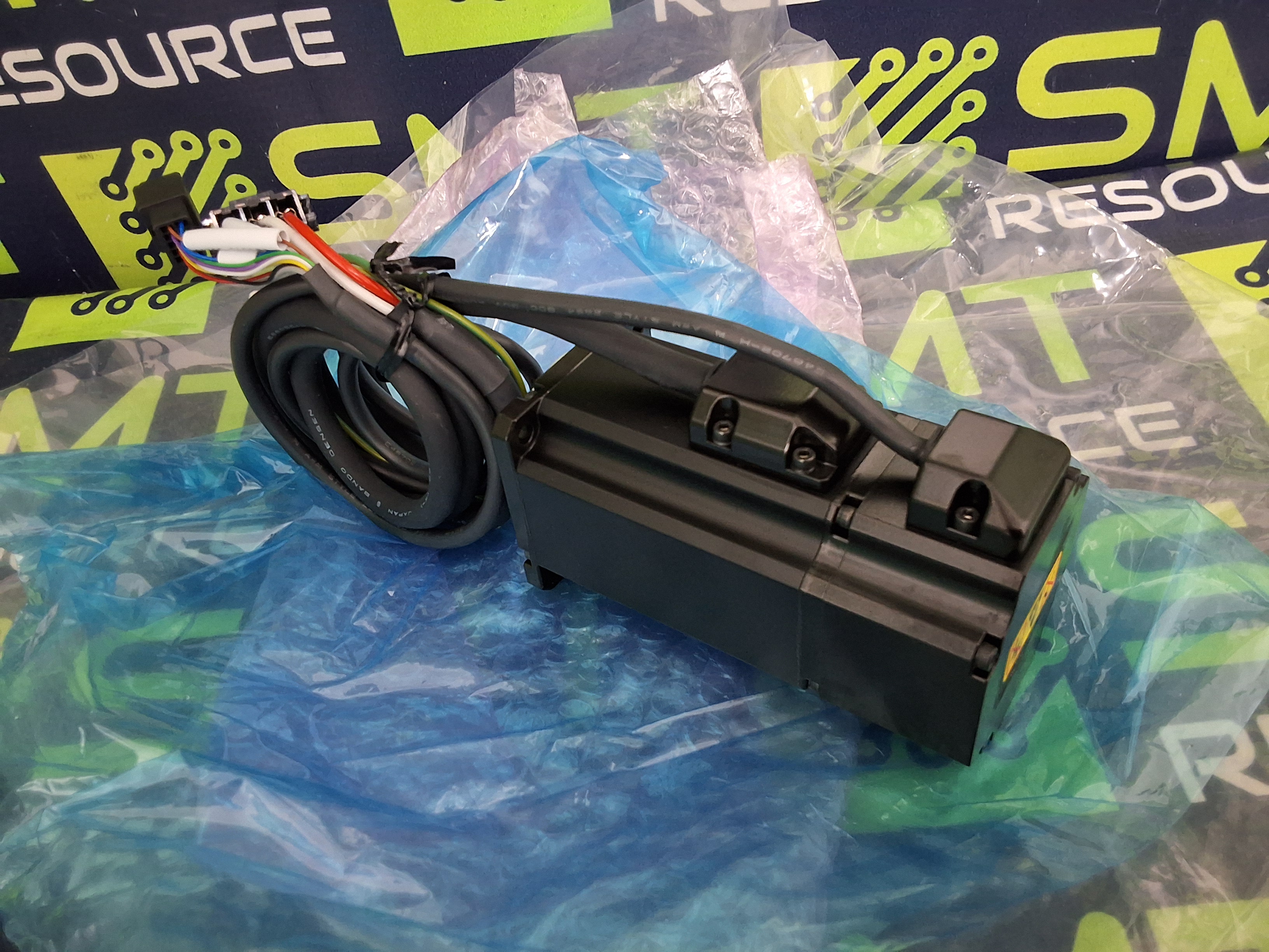 Sanyo Denki Q2AA05020DXS5U AC Servo Motor (Model: Q2AA05020DXS5U