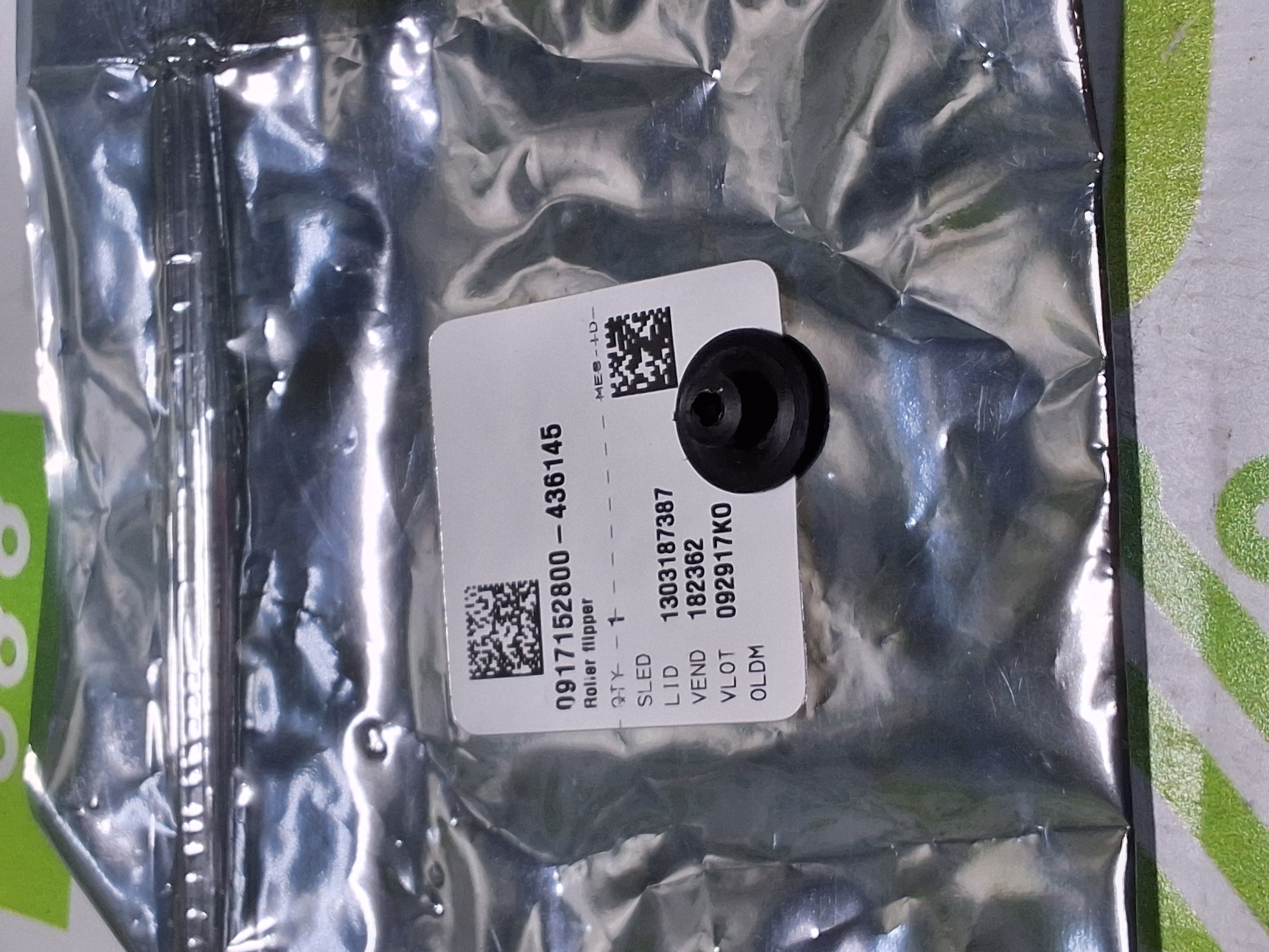 UNIVERSAL INSTRUMENTS 43307202 FLIPPER ROLLER - LOT OF 3 - NEW