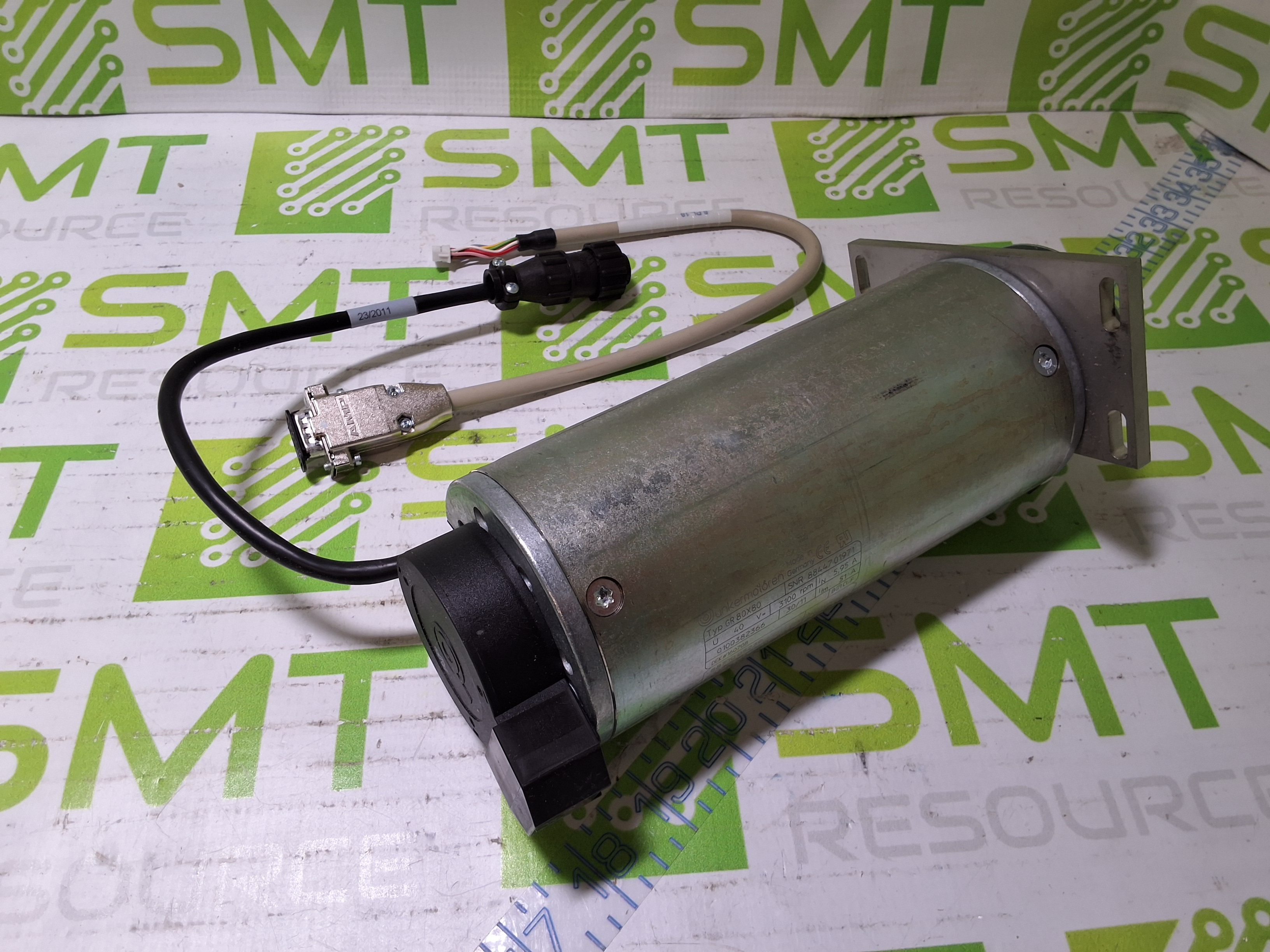 DUNKERMOTOREN GR 80X80 SERVO MOTOR - NEW