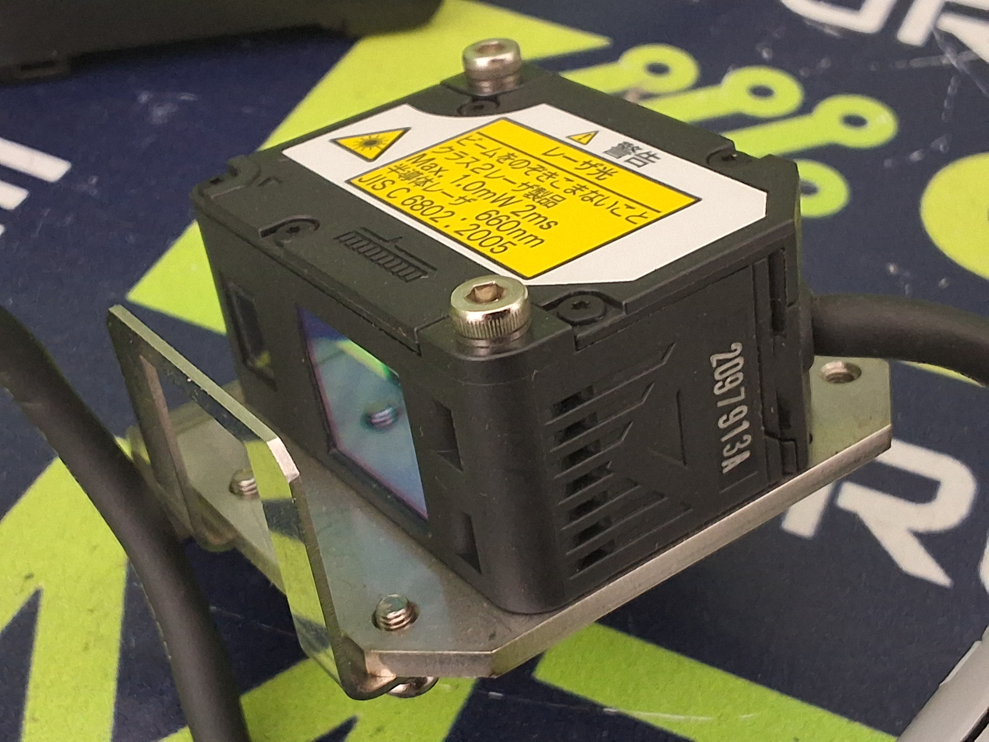 Used OMRON ZX2-LD50 CMOS LASER DISPLACEMENT SENSOR HEAD WITH OMRON ZX2-LDA11-JK2 SMART SENSOR / AMPLIFIER